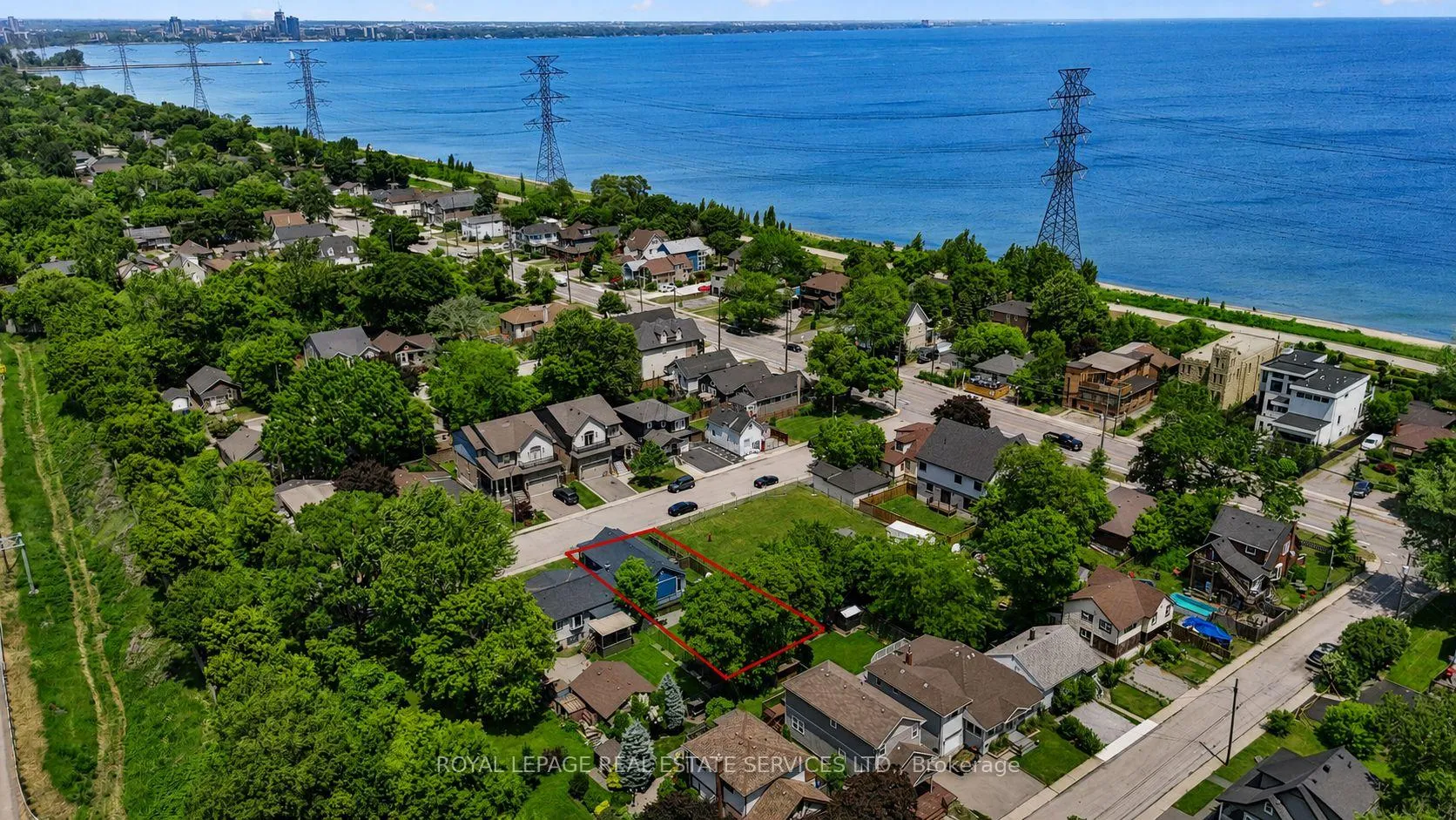 Photo 28 of 4 Rembe Avenue, Hamilton, Hamilton Beach — HOMEH