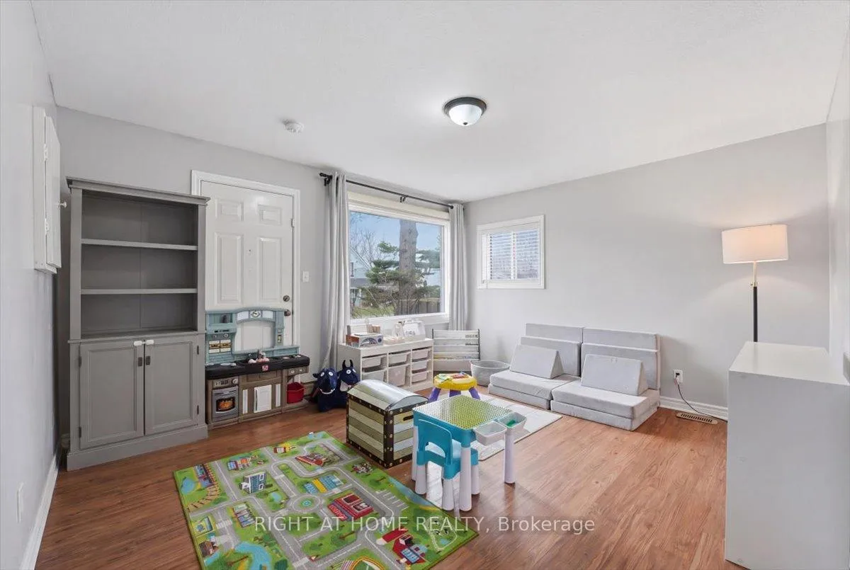 Photo 12 of 1 Leonard Avenue, Penetanguishene — HOMEH