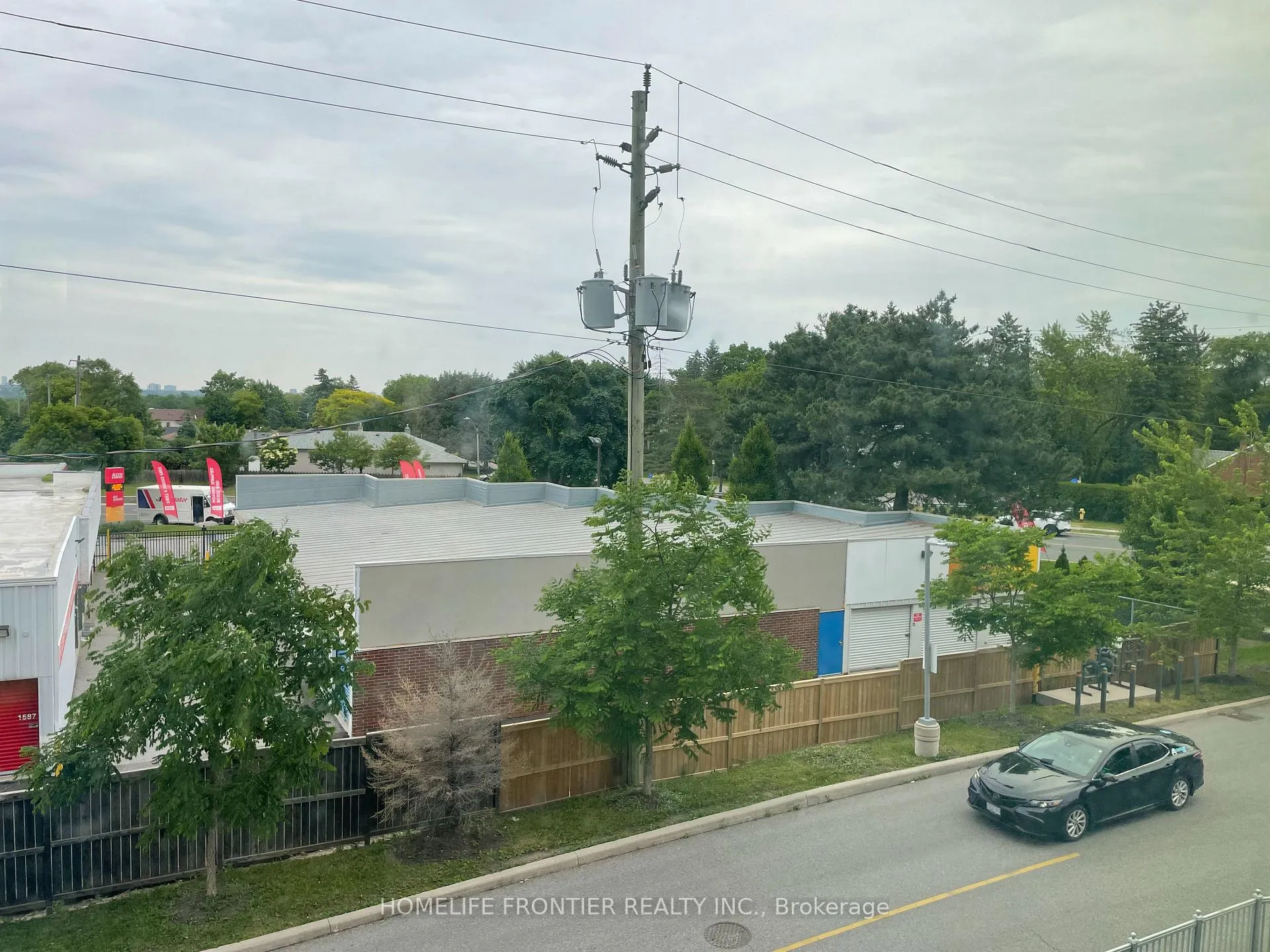 Photo 10 of Unit 202, 7167 Yonge Street, Markham, Grandview — HOMEH