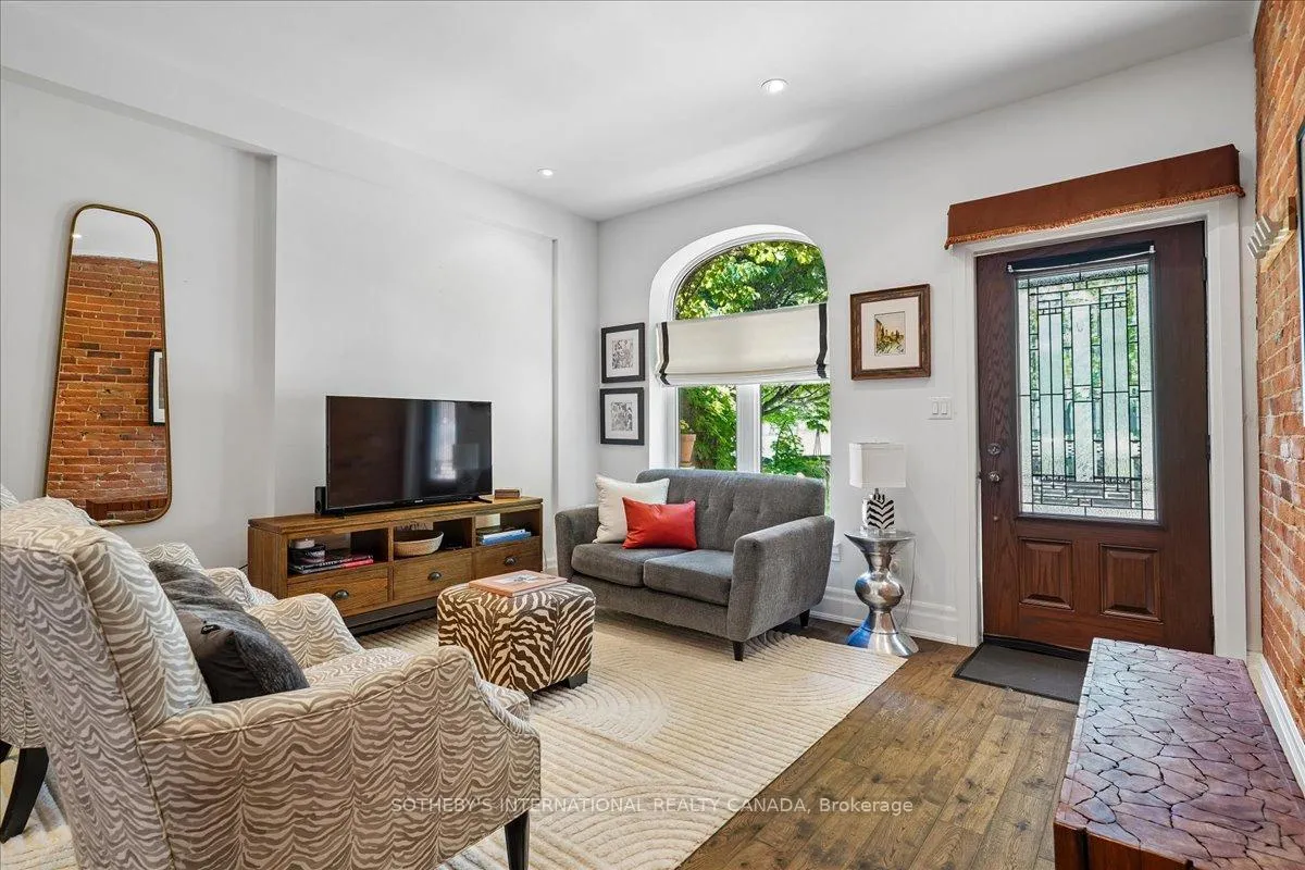 Photo 5 of 257 Booth Avenue, Toronto, South Riverdale — HOMEH