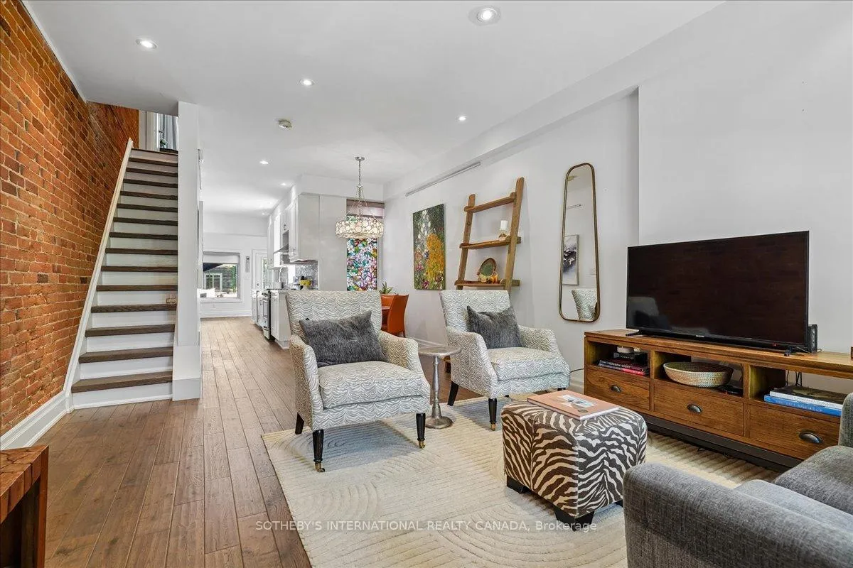 Photo 7 of 257 Booth Avenue, Toronto, South Riverdale — HOMEH