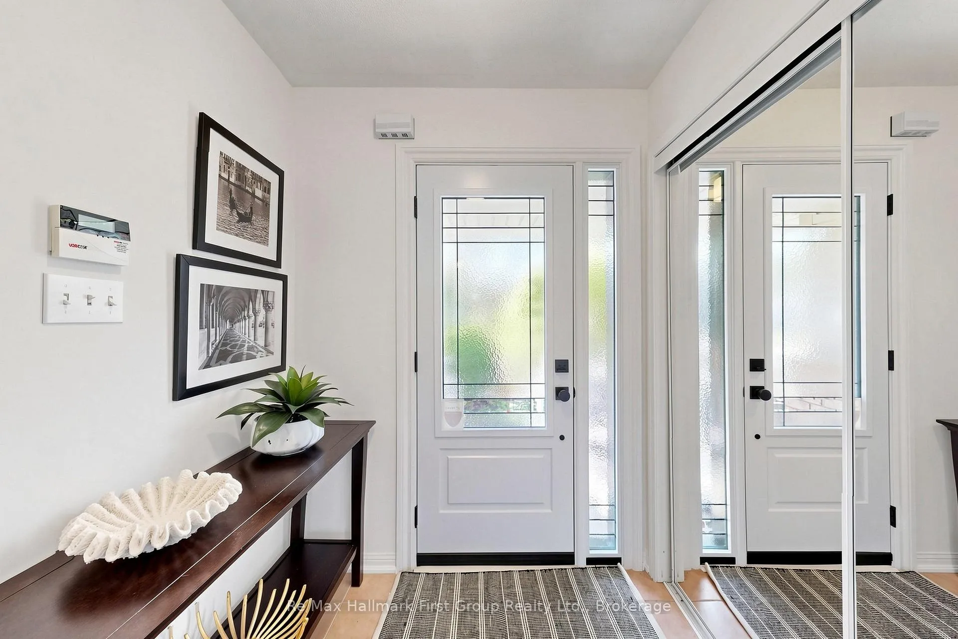 Photo 4 of 27 Robideau Place, Whitby, Pringle Creek — HOMEH