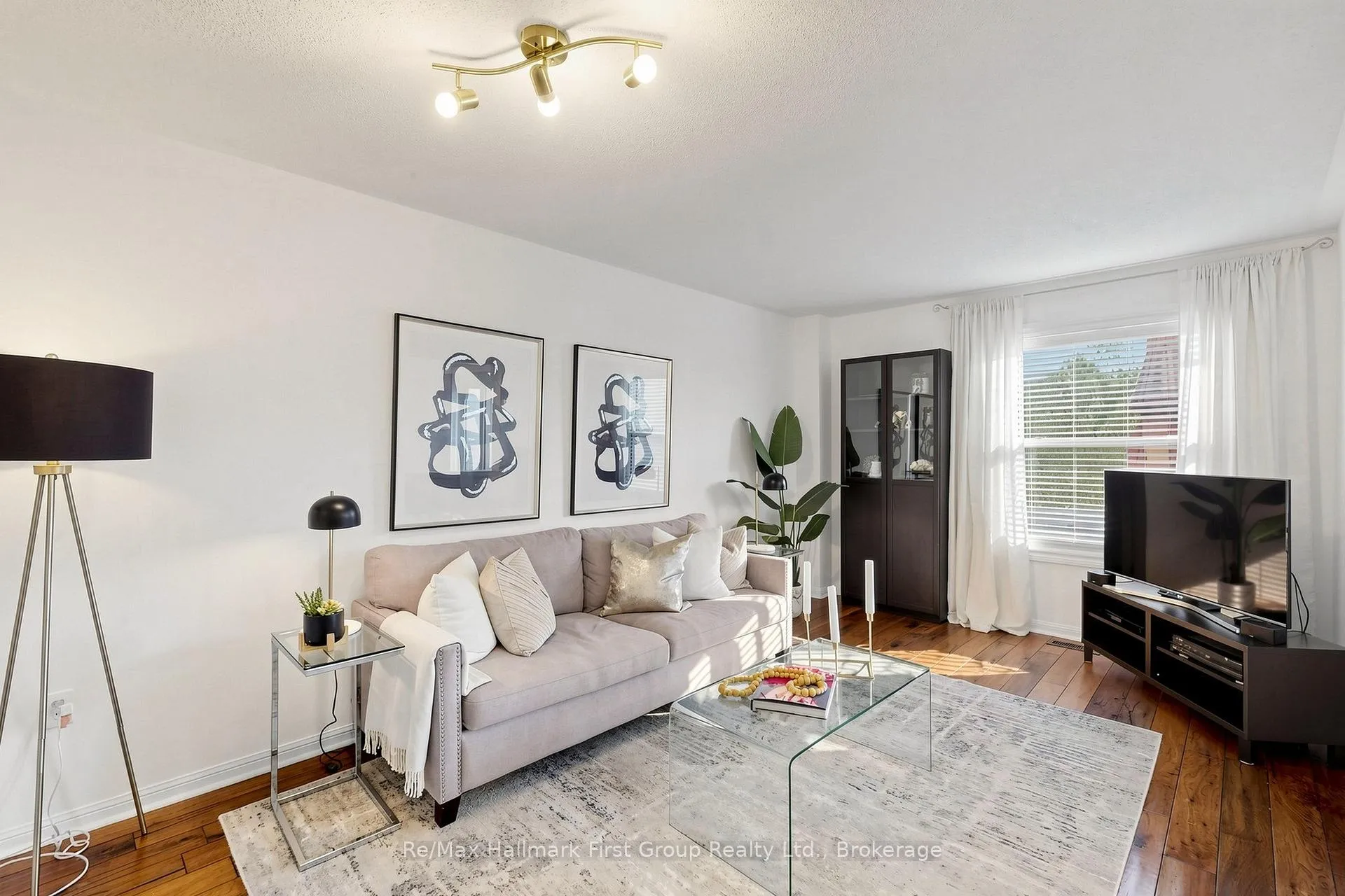 Photo 5 of 27 Robideau Place, Whitby, Pringle Creek — HOMEH