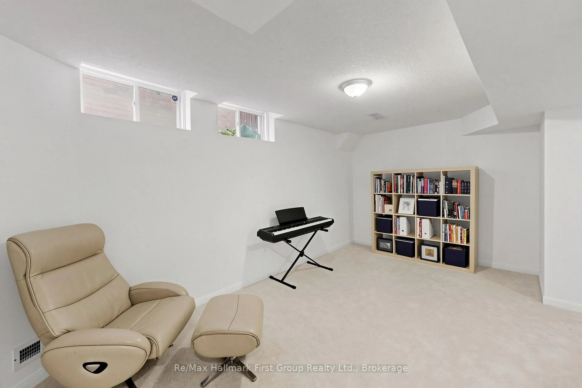 Photo 32 of 27 Robideau Place, Whitby, Pringle Creek — HOMEH