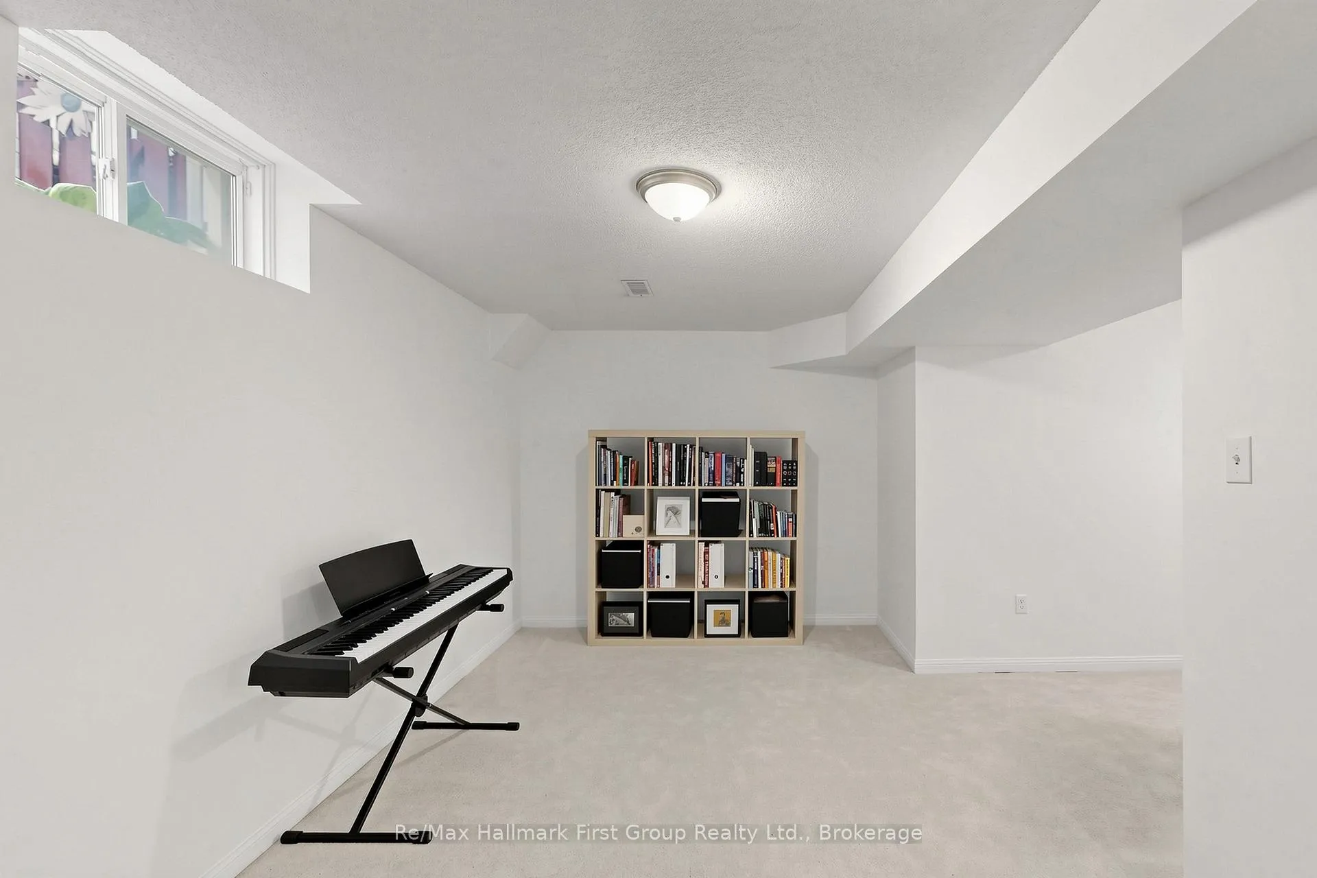 Photo 33 of 27 Robideau Place, Whitby, Pringle Creek — HOMEH