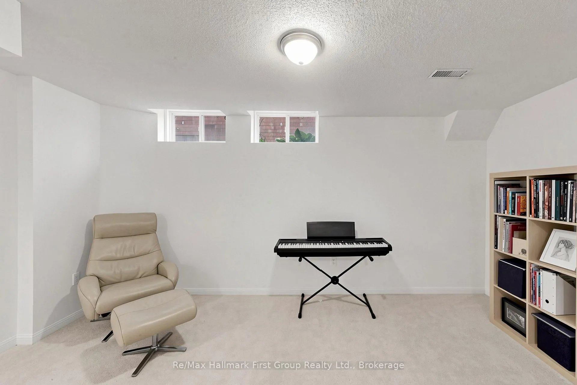 Photo 34 of 27 Robideau Place, Whitby, Pringle Creek — HOMEH