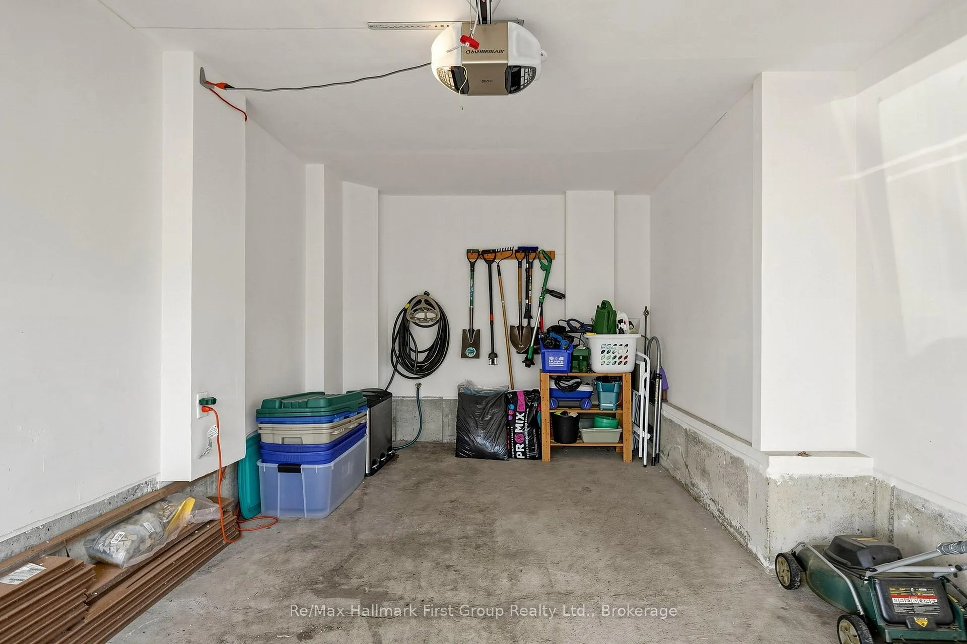 Photo 38 of 27 Robideau Place, Whitby, Pringle Creek — HOMEH