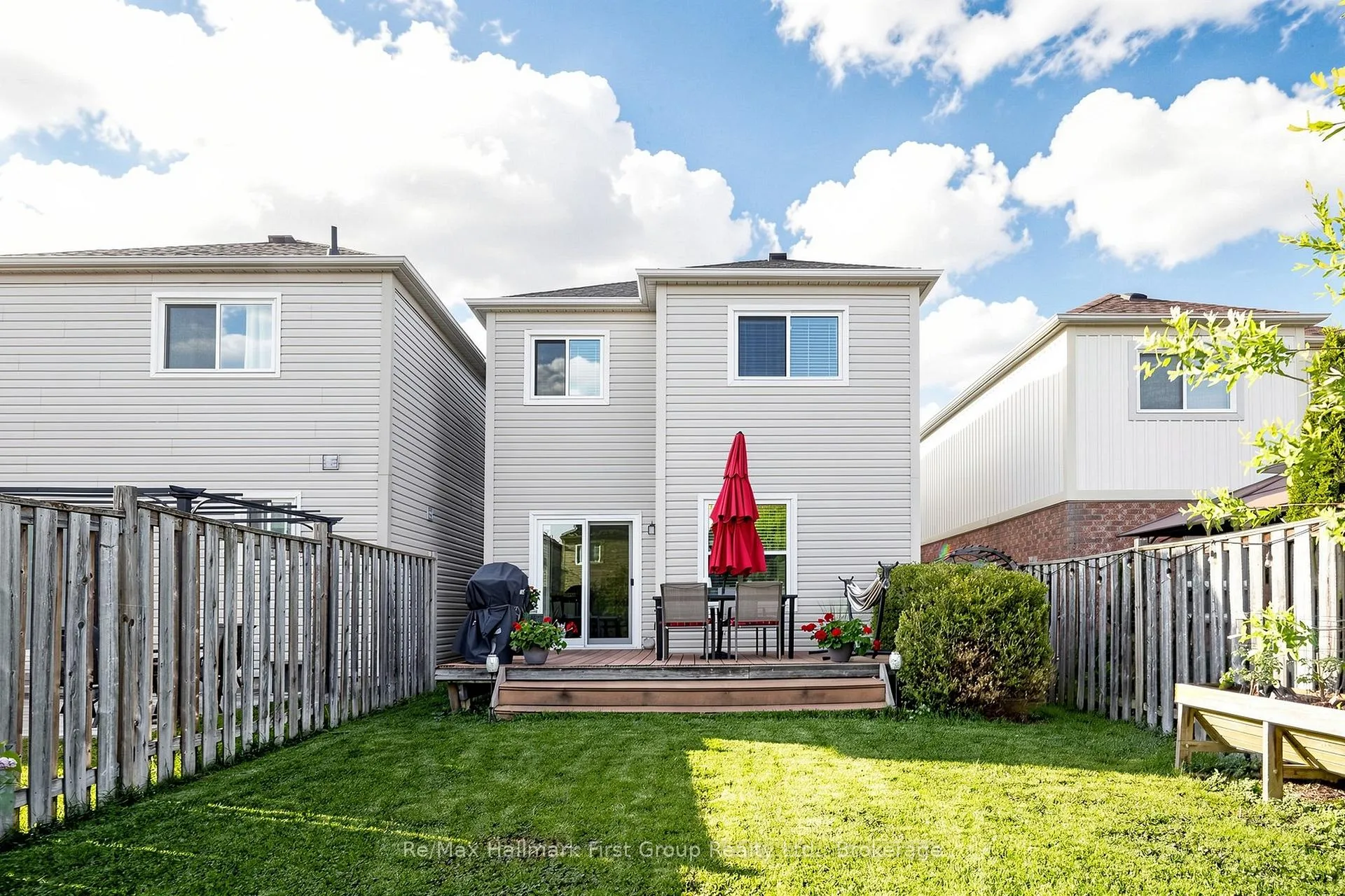 Photo 39 of 27 Robideau Place, Whitby, Pringle Creek — HOMEH