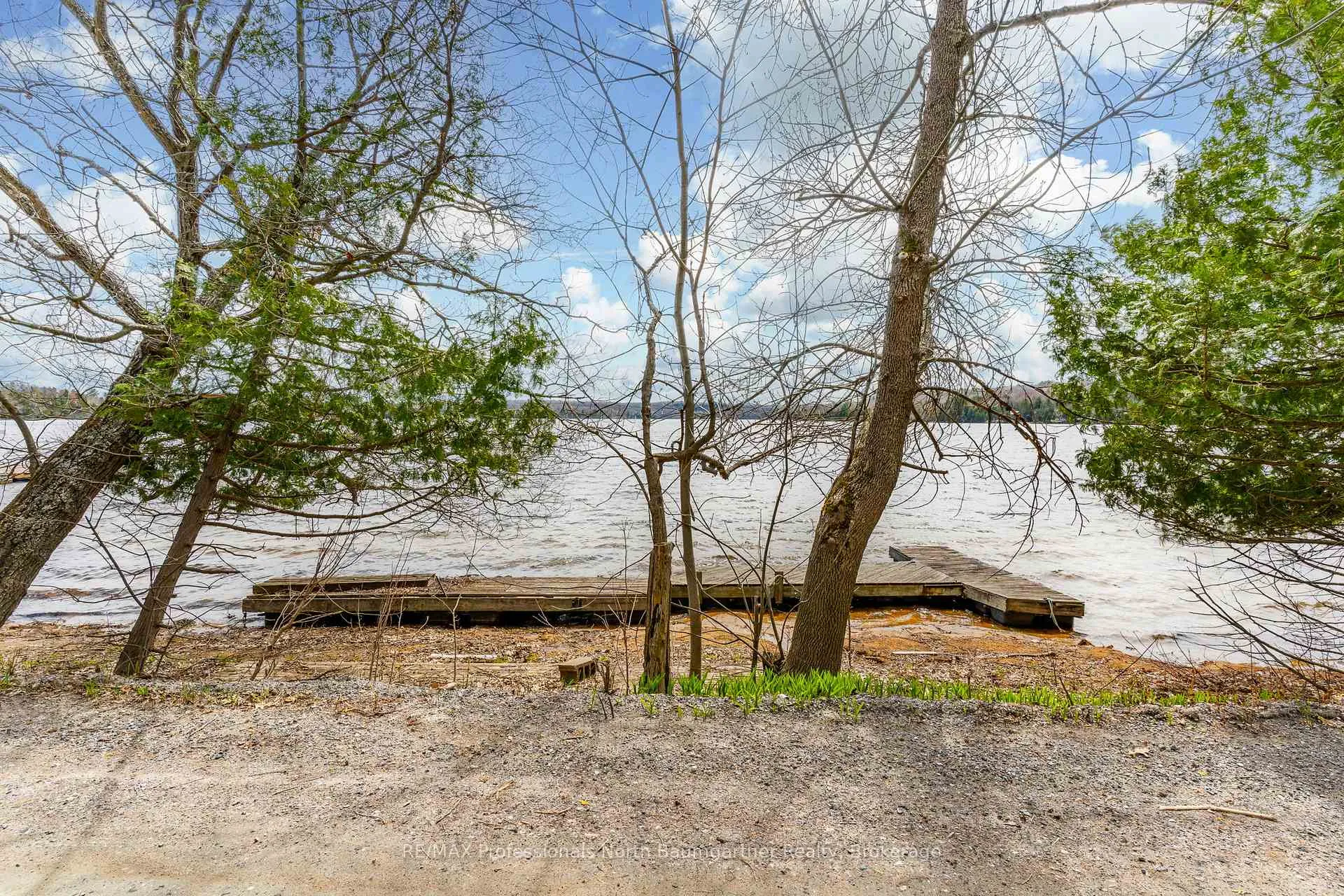 Photo 3 of 1093 Reynolds Road, Minden Hills, Minden — HOMEH
