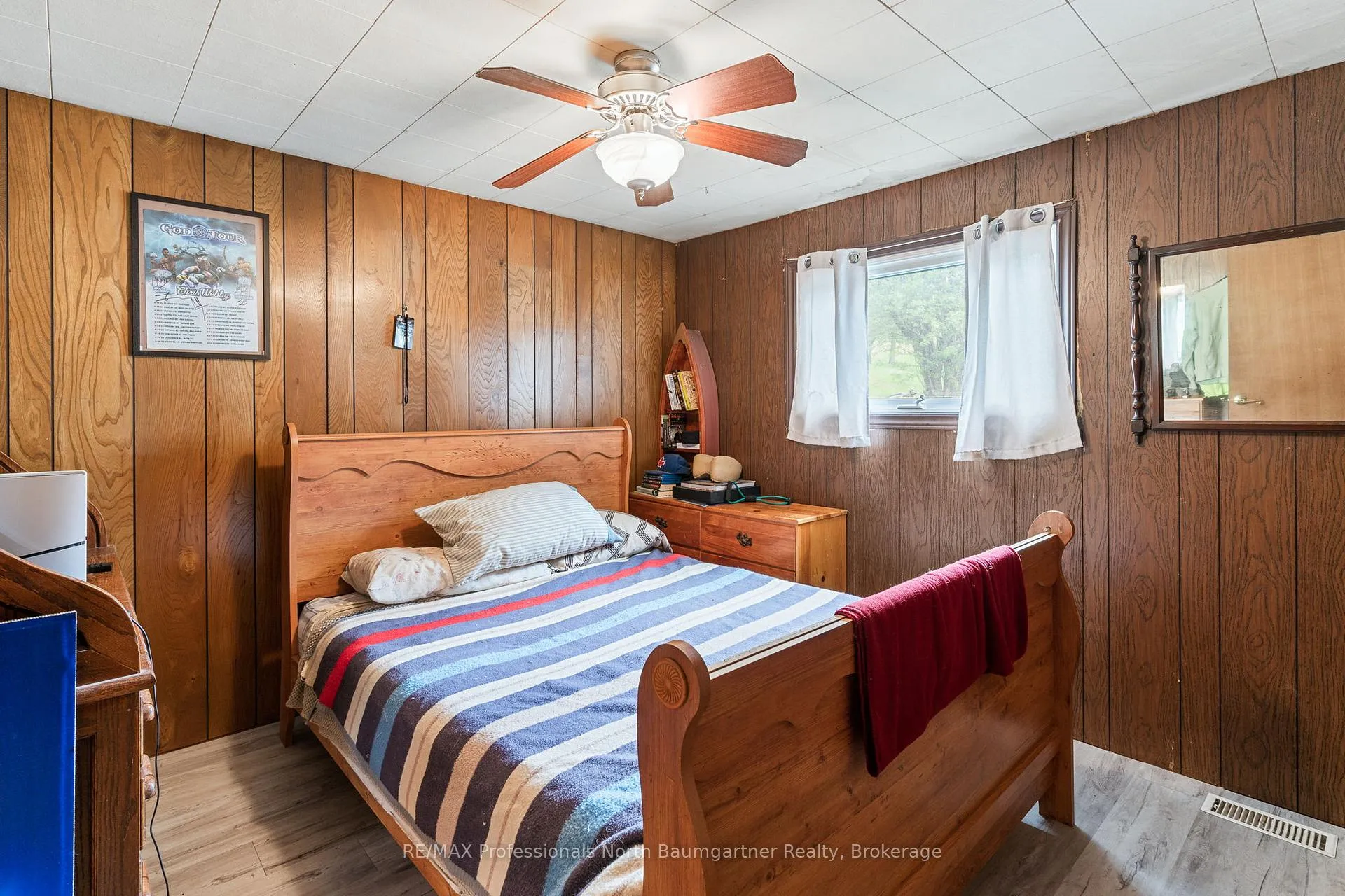 Photo 24 of 1093 Reynolds Road, Minden Hills, Minden — HOMEH