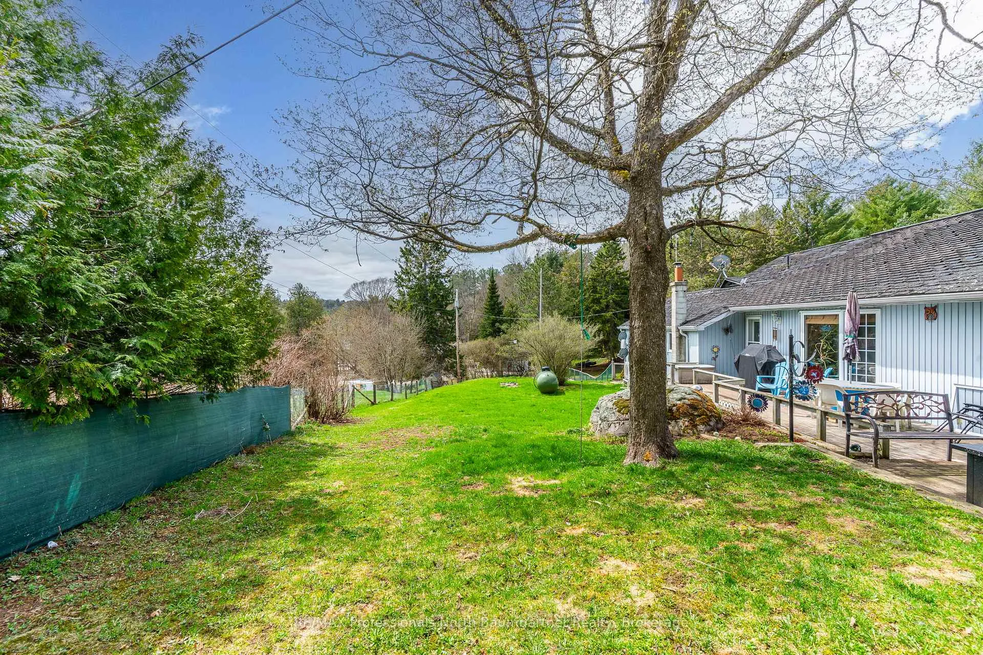 Photo 38 of 1093 Reynolds Road, Minden Hills, Minden — HOMEH