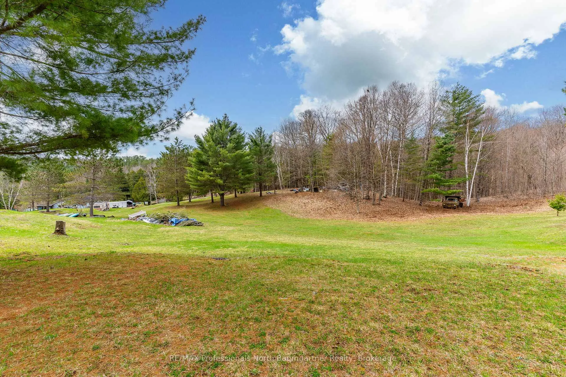 Photo 42 of 1093 Reynolds Road, Minden Hills, Minden — HOMEH