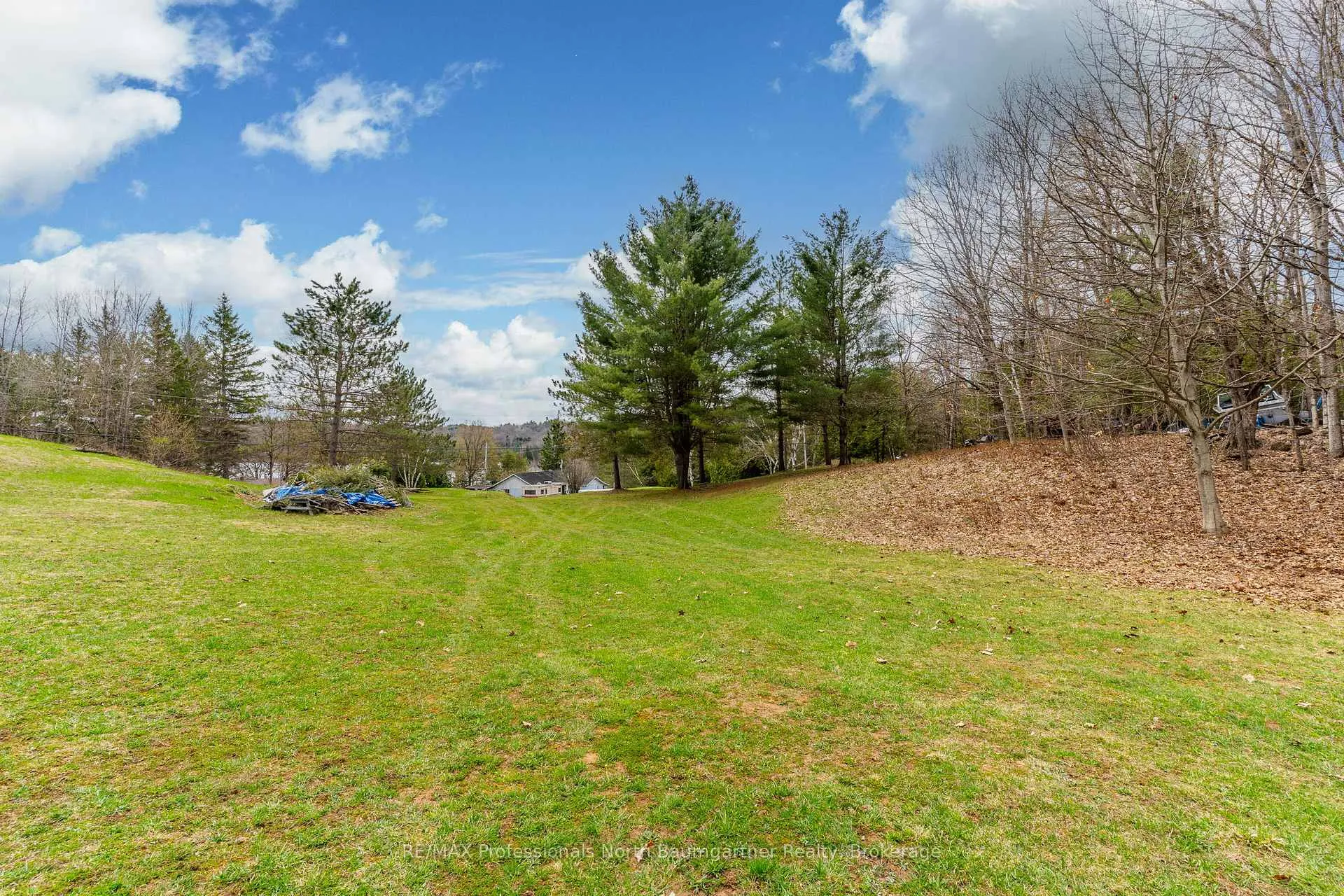 Photo 43 of 1093 Reynolds Road, Minden Hills, Minden — HOMEH