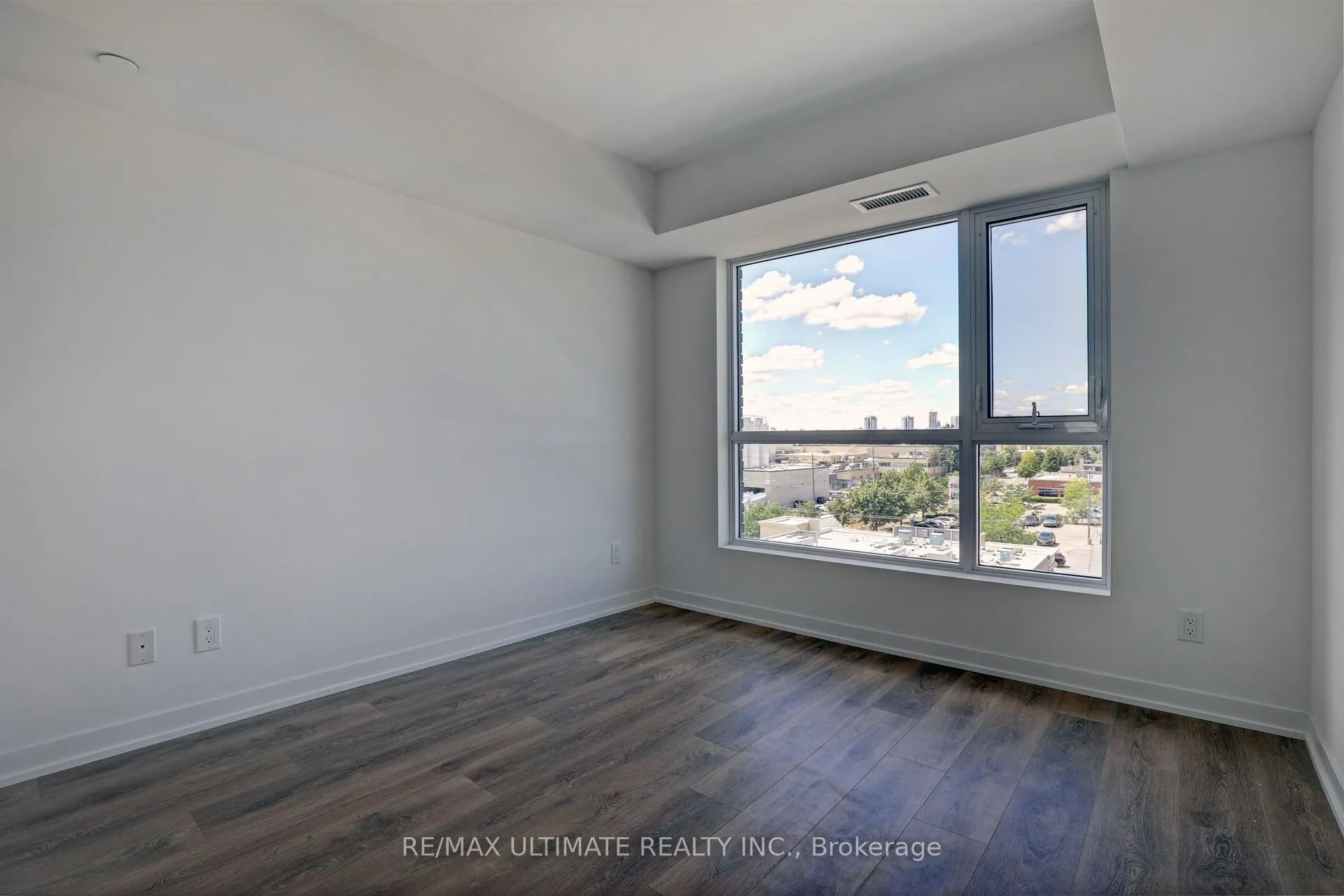 Photo 8 of Unit 513, 1401 O'Connor Drive, Toronto, O'Connor-Parkview — HOMEH