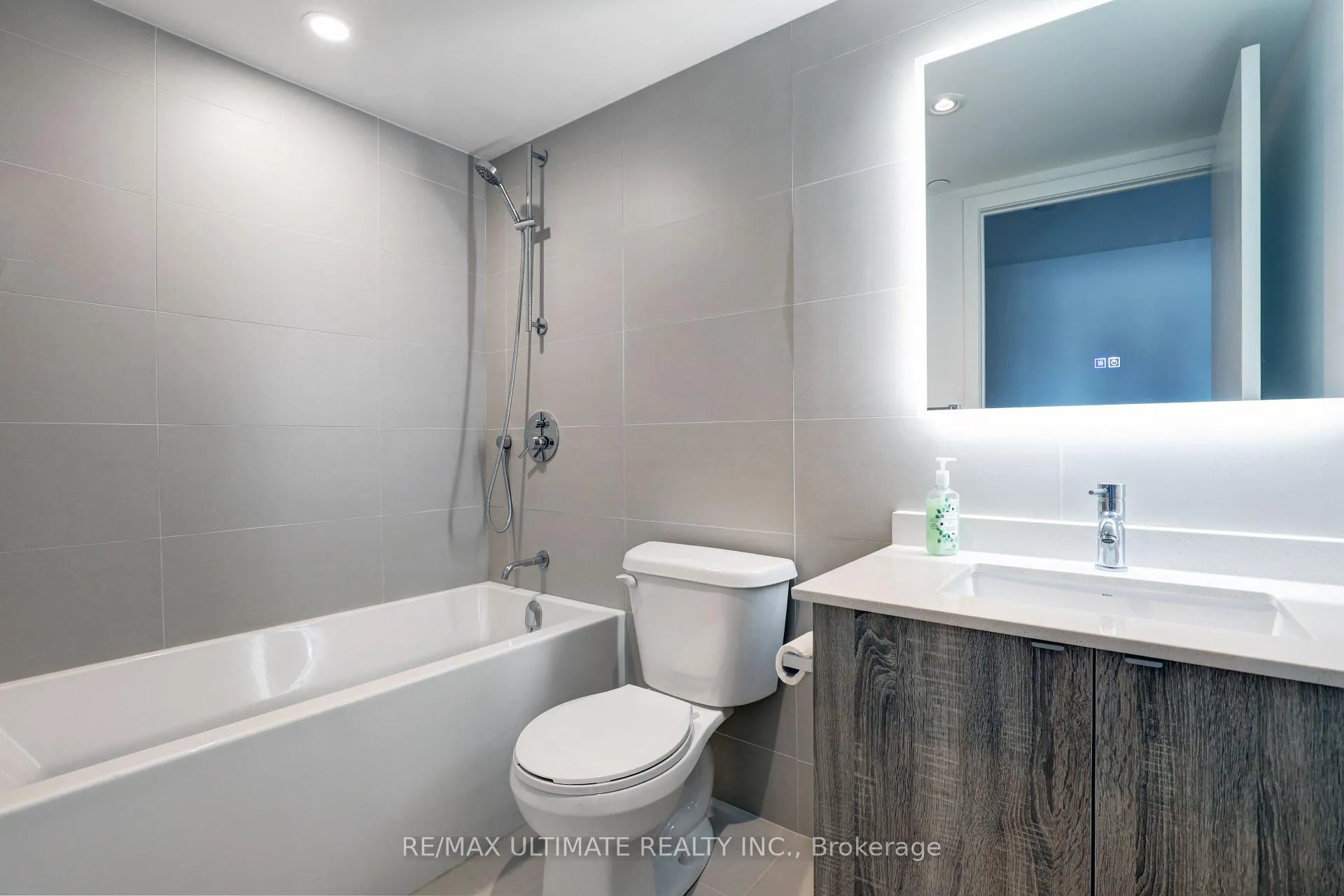 Photo 12 of Unit 513, 1401 O'Connor Drive, Toronto, O'Connor-Parkview — HOMEH