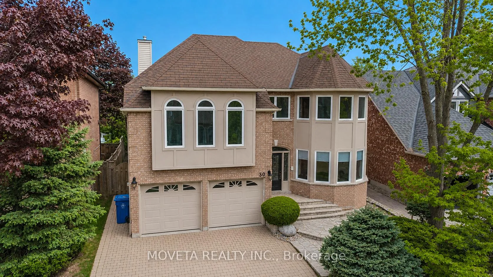 Photo 2 of 30 Briardale Place, Aurora, Aurora Highlands — HOMEH