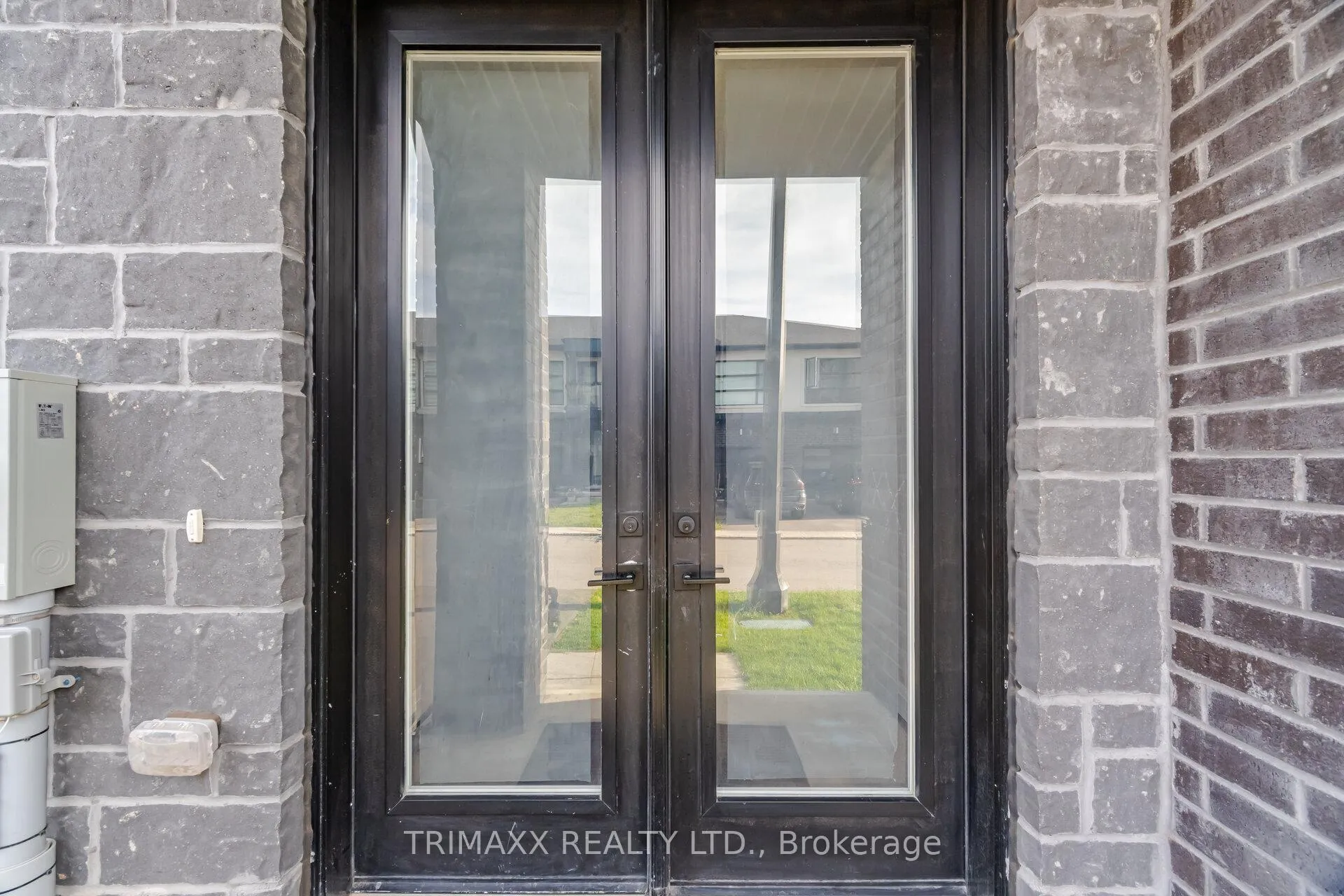 Photo 5 of 57 Keystone Trail, Welland, Lincoln/Crowland — HOMEH