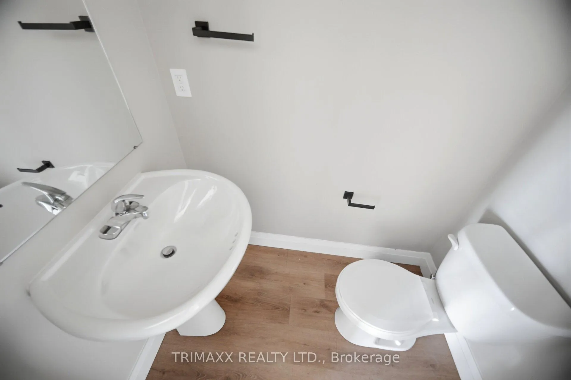 Photo 13 of 57 Keystone Trail, Welland, Lincoln/Crowland — HOMEH