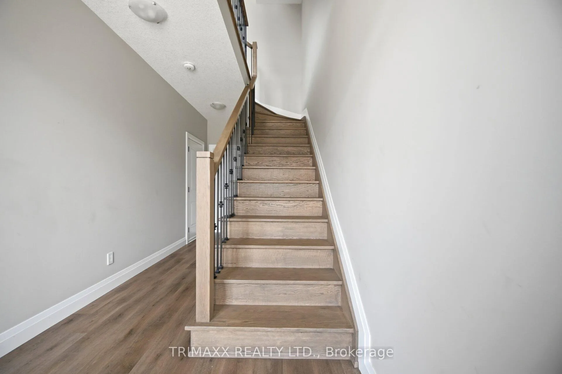 Photo 14 of 57 Keystone Trail, Welland, Lincoln/Crowland — HOMEH