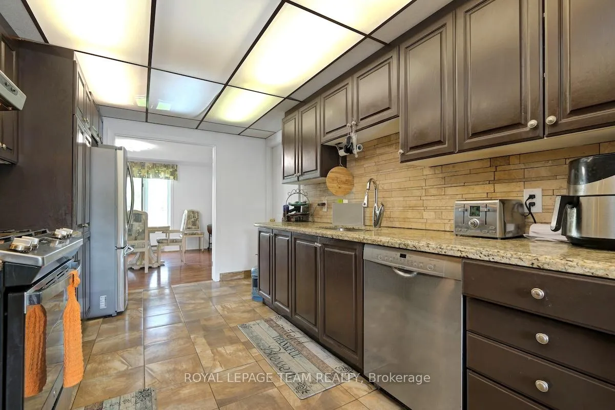 Photo 11 of 7089 Marco Street N, Ottawa, Greely — HOMEH