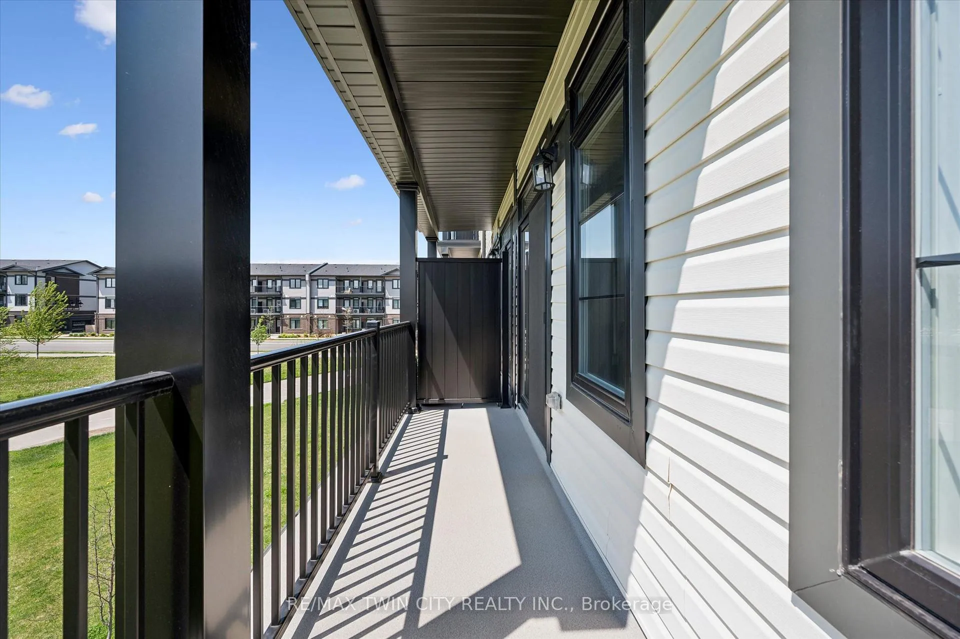 Photo 13 of 20 Lomond Lane, Kitchener, Huron Park — HOMEH