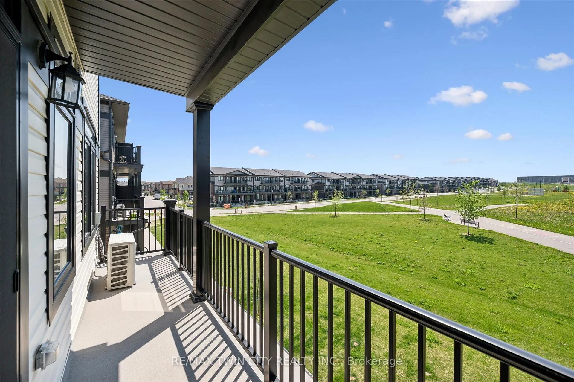 Photo 14 of 20 Lomond Lane, Kitchener, Huron Park — HOMEH