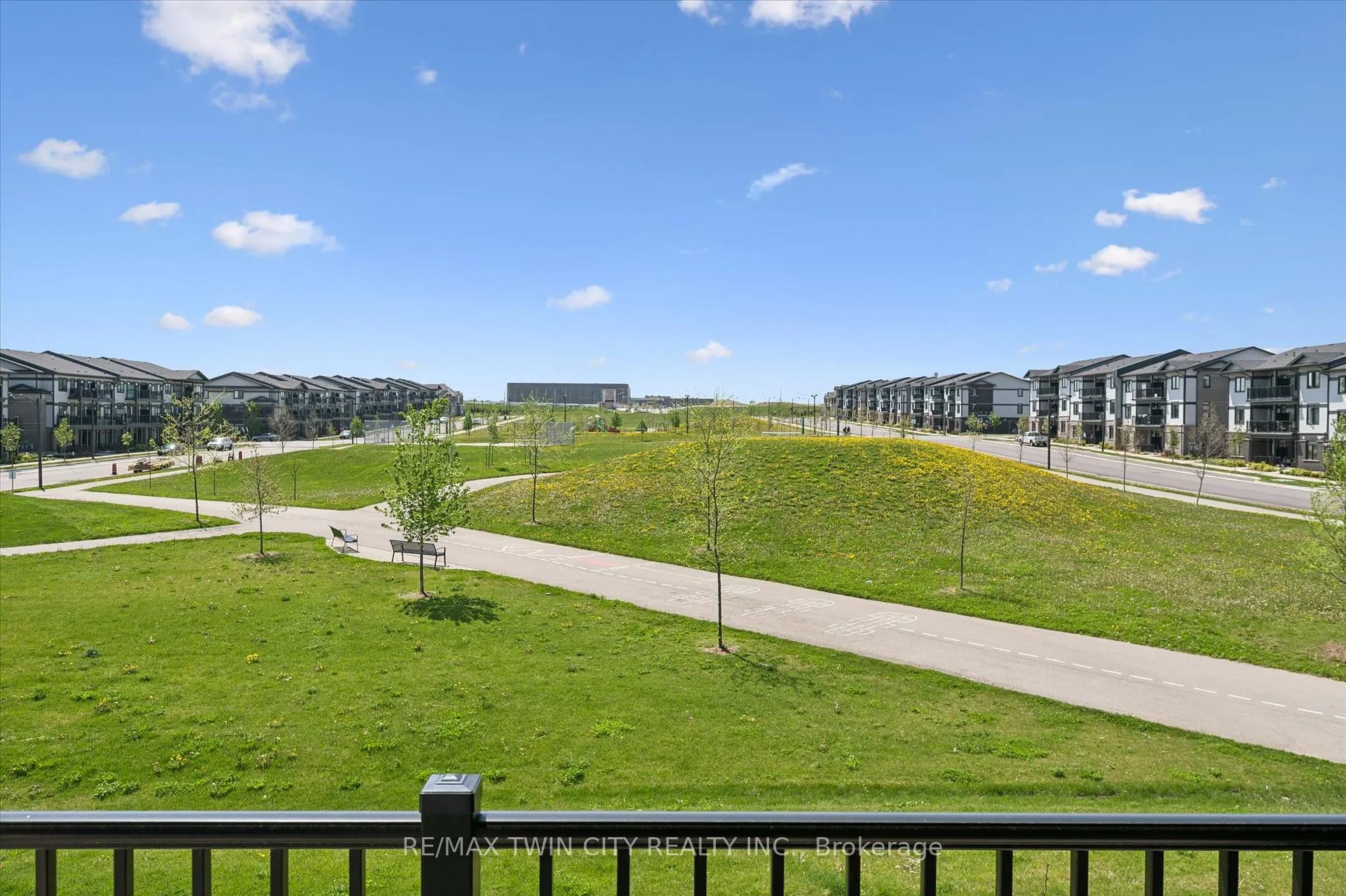 Photo 15 of 20 Lomond Lane, Kitchener, Huron Park — HOMEH