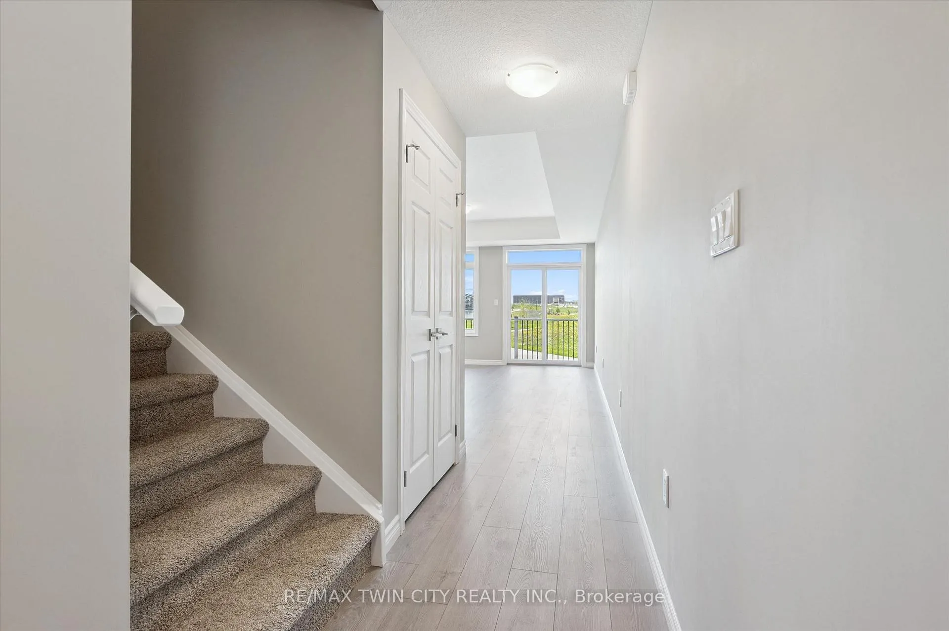 Photo 26 of 20 Lomond Lane, Kitchener, Huron Park — HOMEH