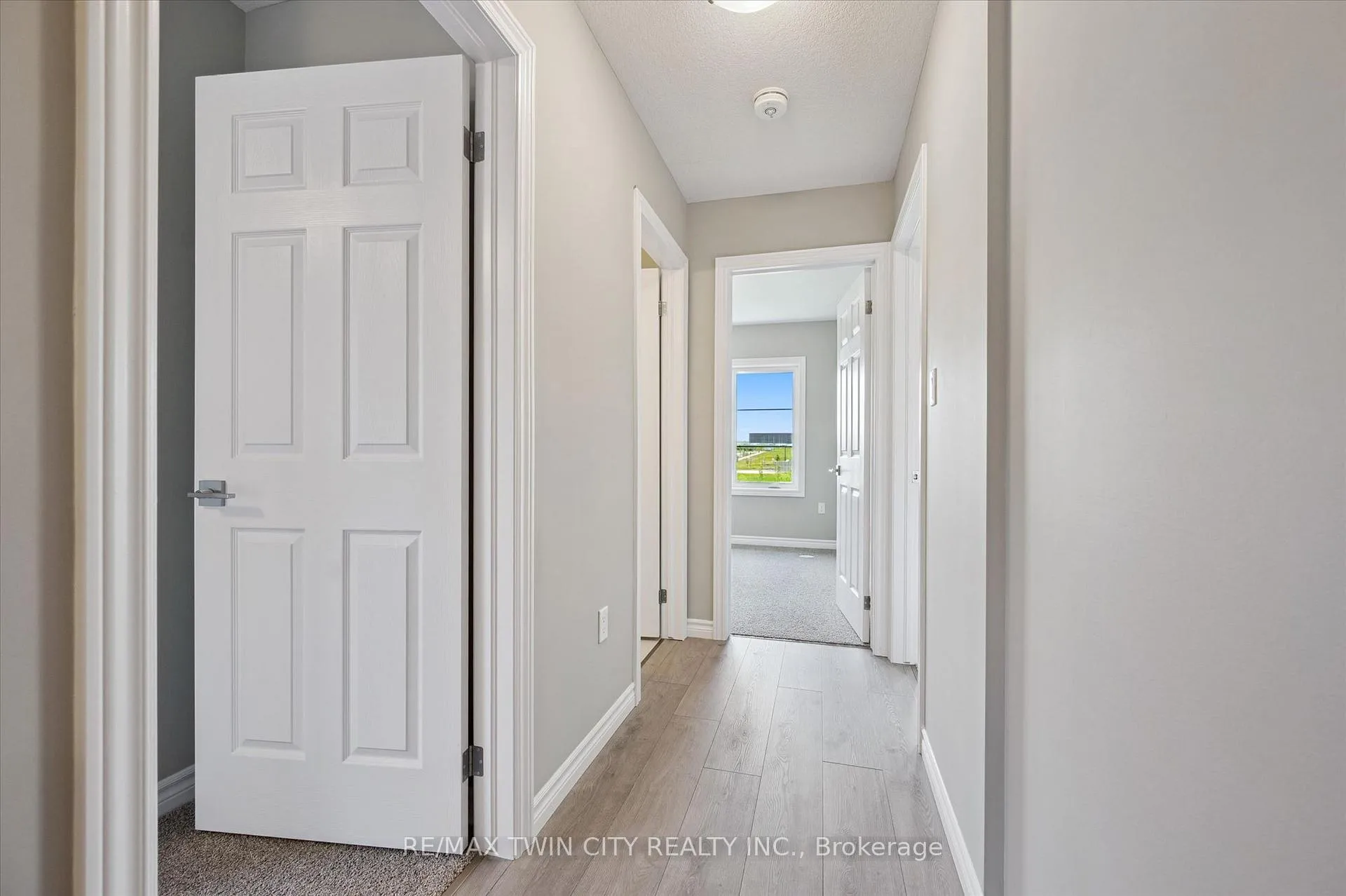 Photo 27 of 20 Lomond Lane, Kitchener, Huron Park — HOMEH