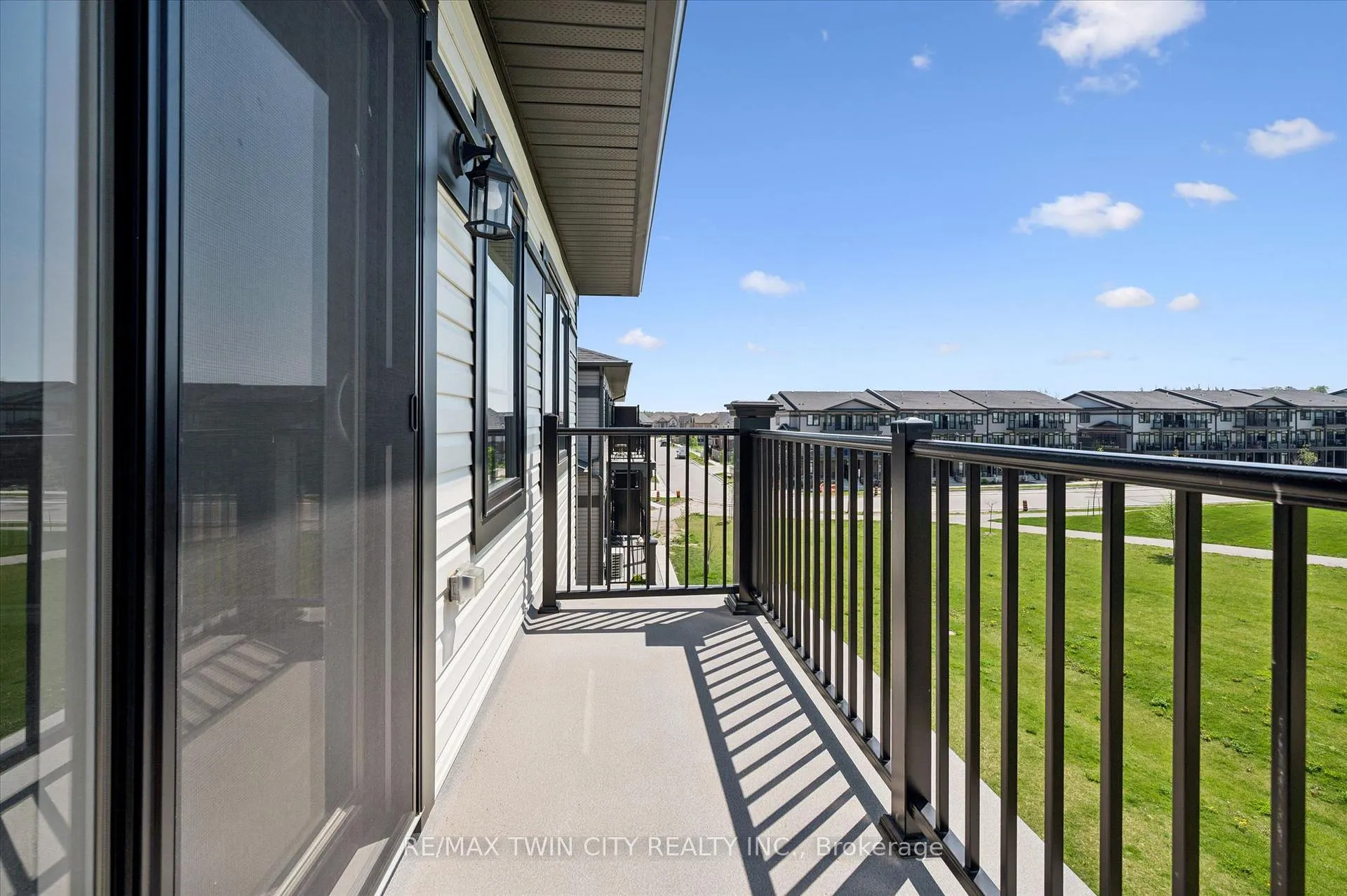 Photo 36 of 20 Lomond Lane, Kitchener, Huron Park — HOMEH