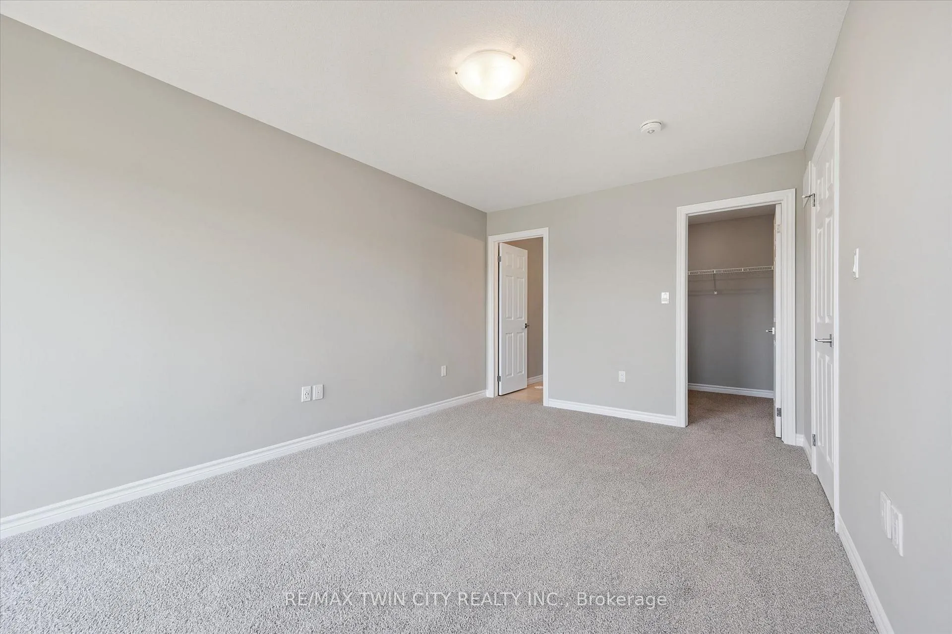 Photo 38 of 20 Lomond Lane, Kitchener, Huron Park — HOMEH