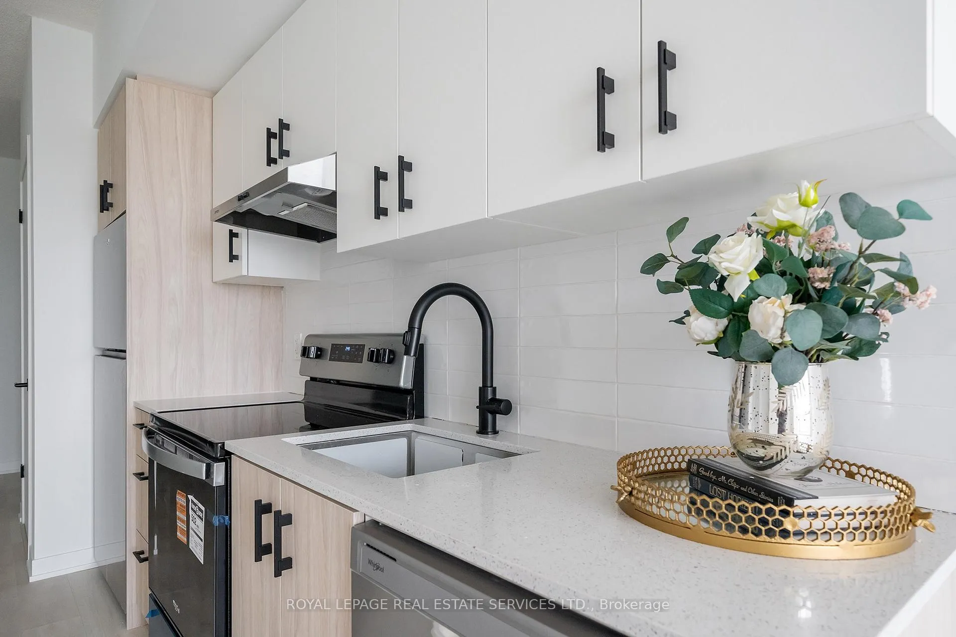 Photo 7 of Unit C1111, 4878 Powers Common, Burlington, Alton — HOMEH