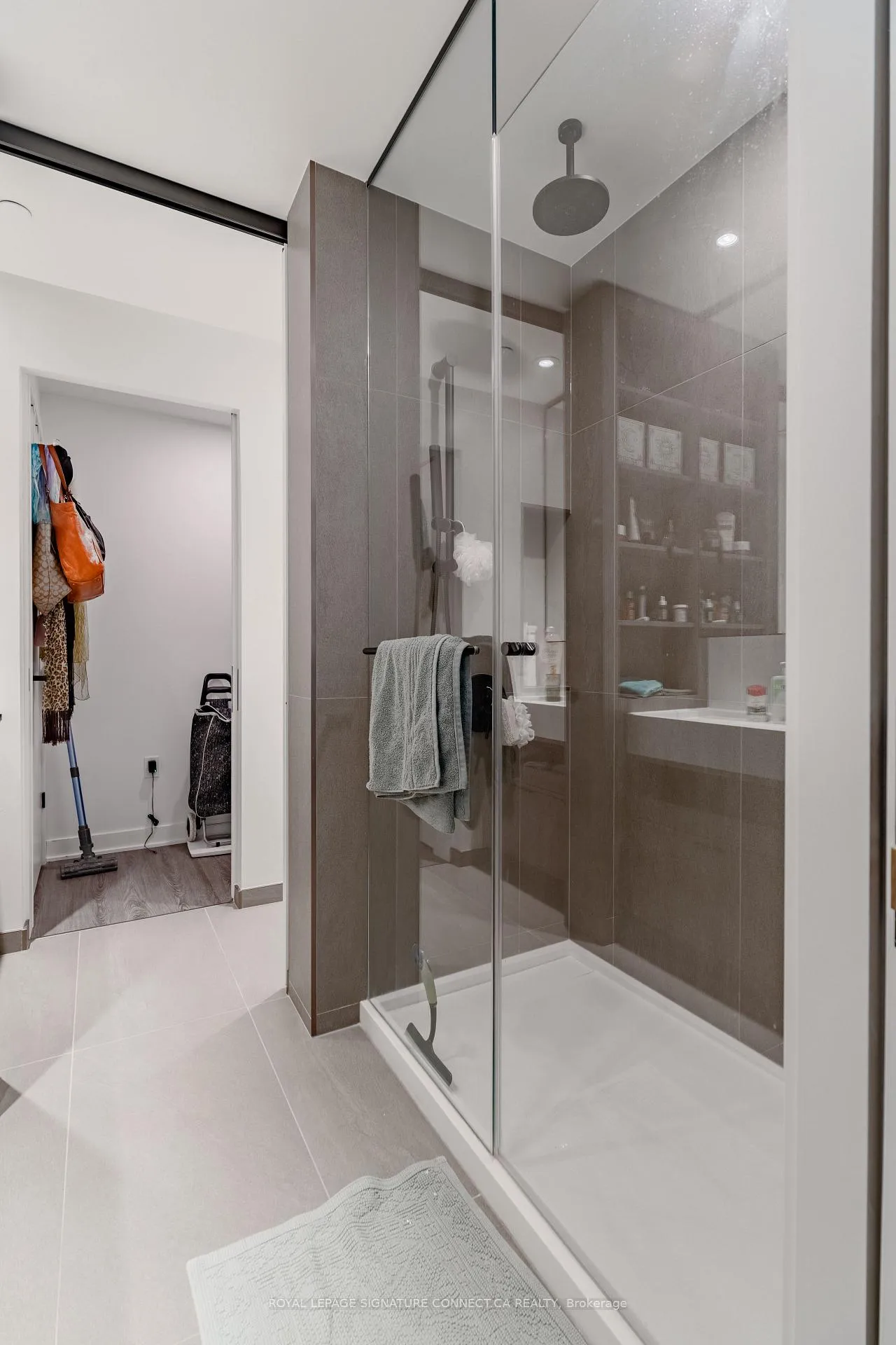 Photo 14 of Unit 3408, 55 Charles Street E, Toronto, Church-Yonge Corridor — HOMEH