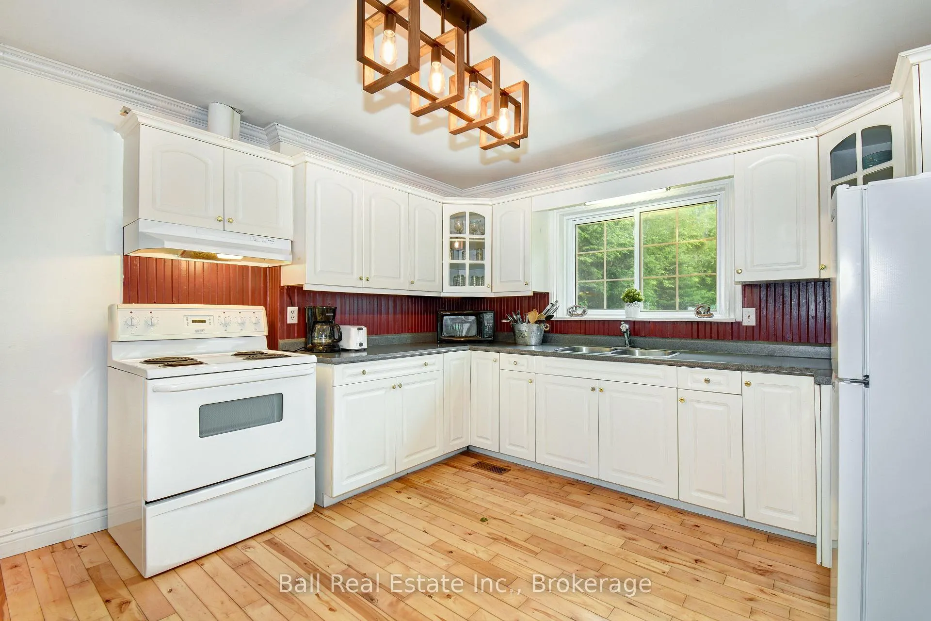 Photo 12 of 8403 Highway 28, North Kawartha — HOMEH