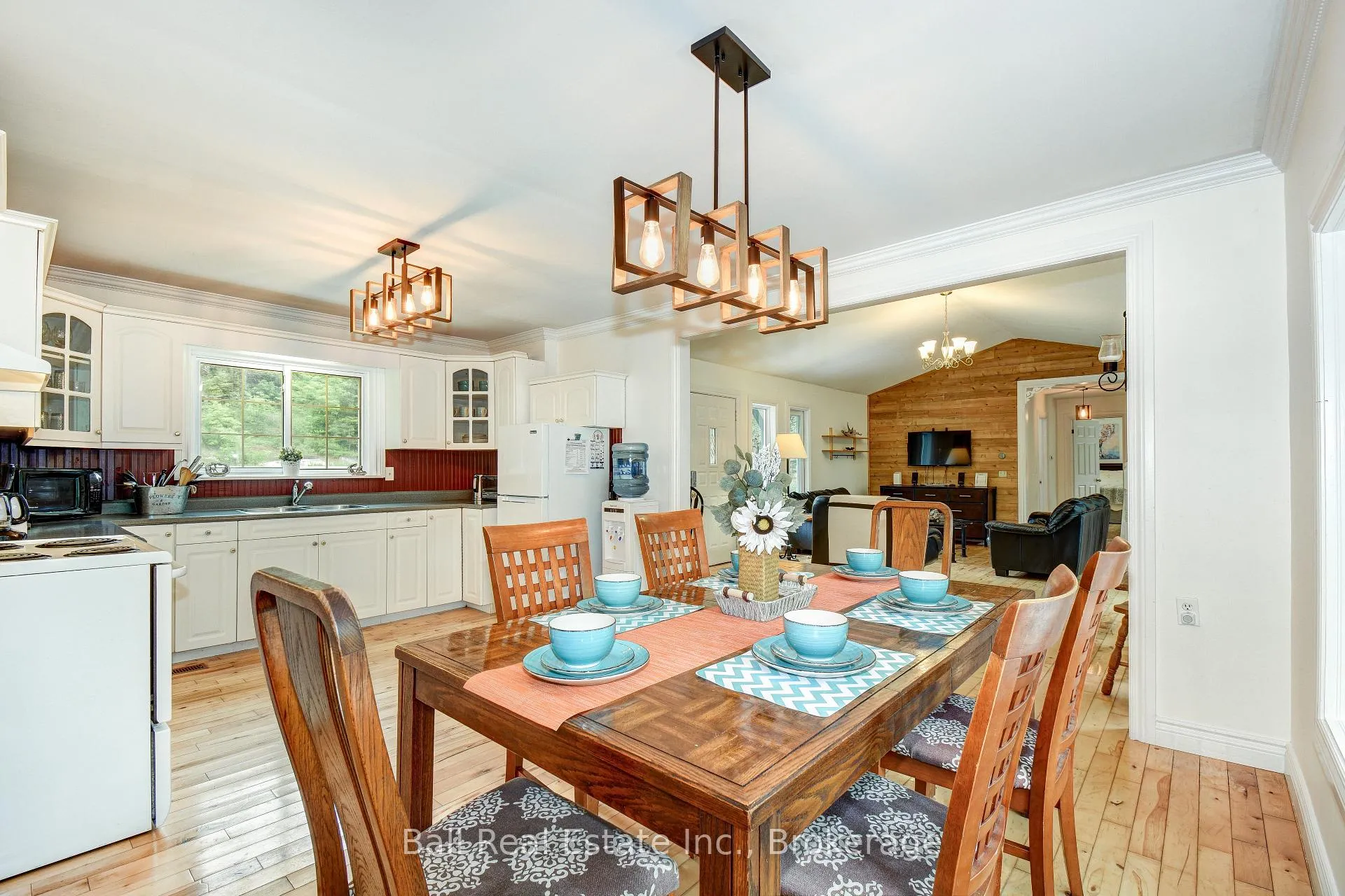 Photo 13 of 8403 Highway 28, North Kawartha — HOMEH