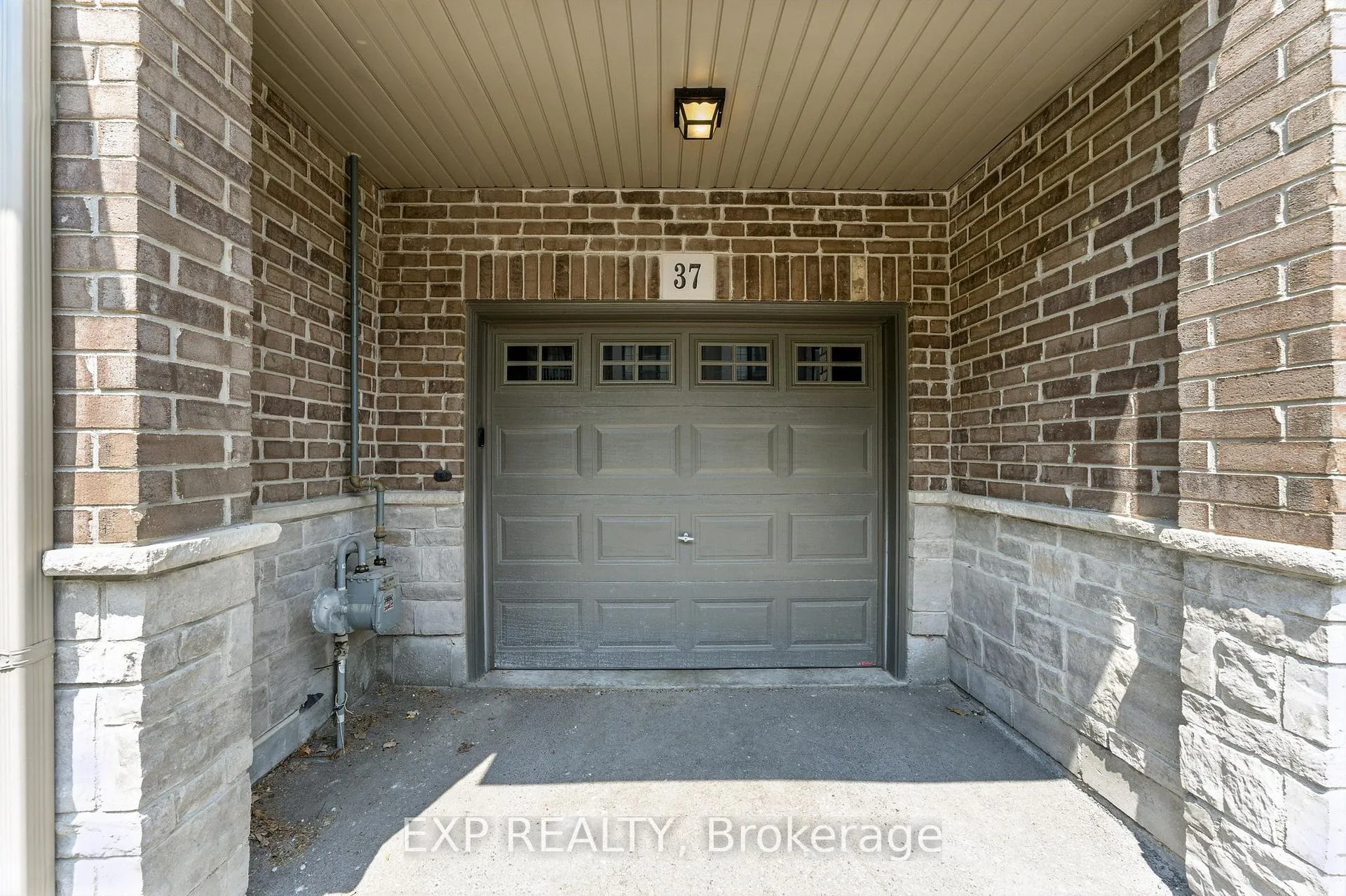 Photo 2 of Unit Unit 37, 377 Glancaster Road, Hamilton, Villages of Glancaster — HOMEH