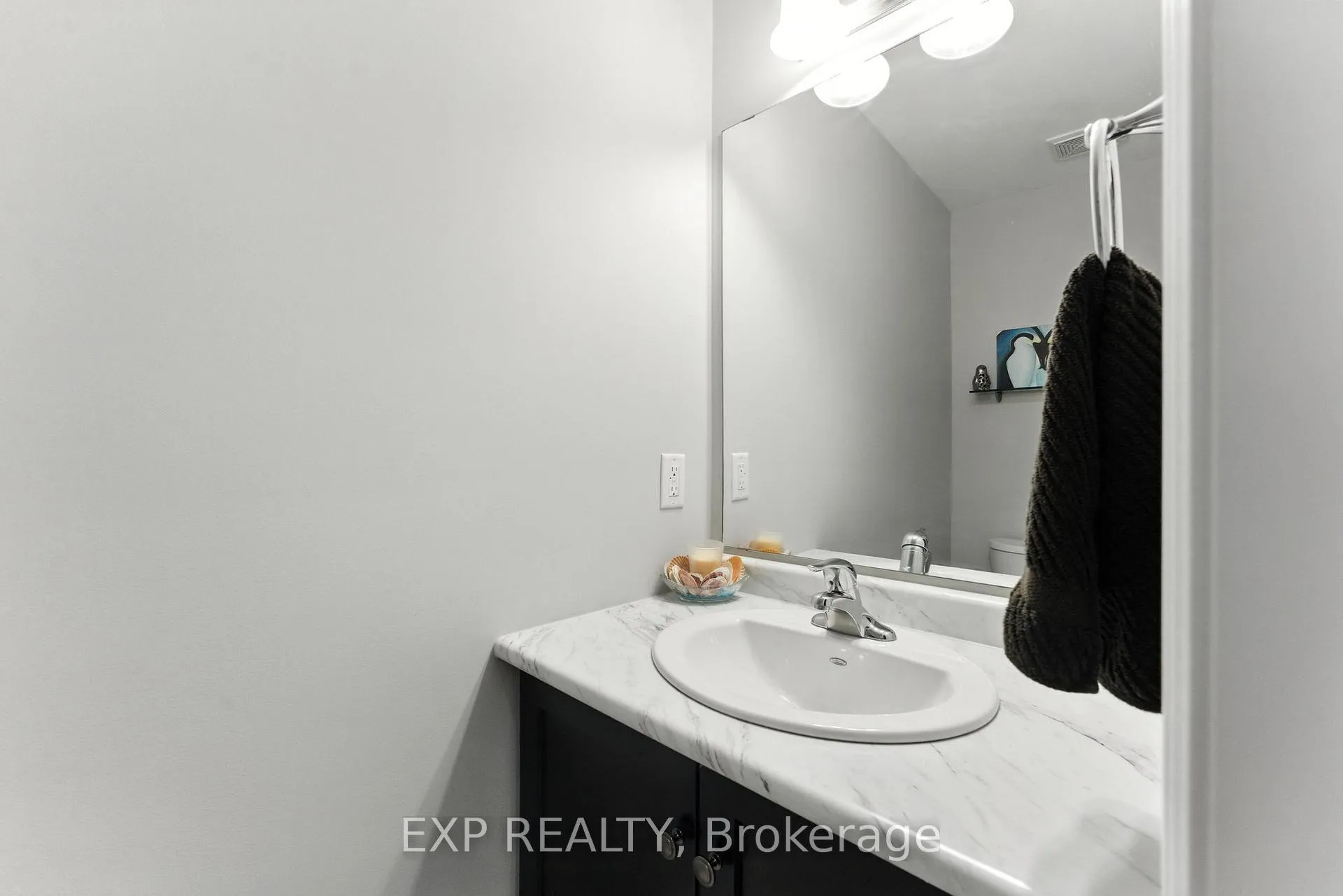Photo 17 of Unit Unit 37, 377 Glancaster Road, Hamilton, Villages of Glancaster — HOMEH