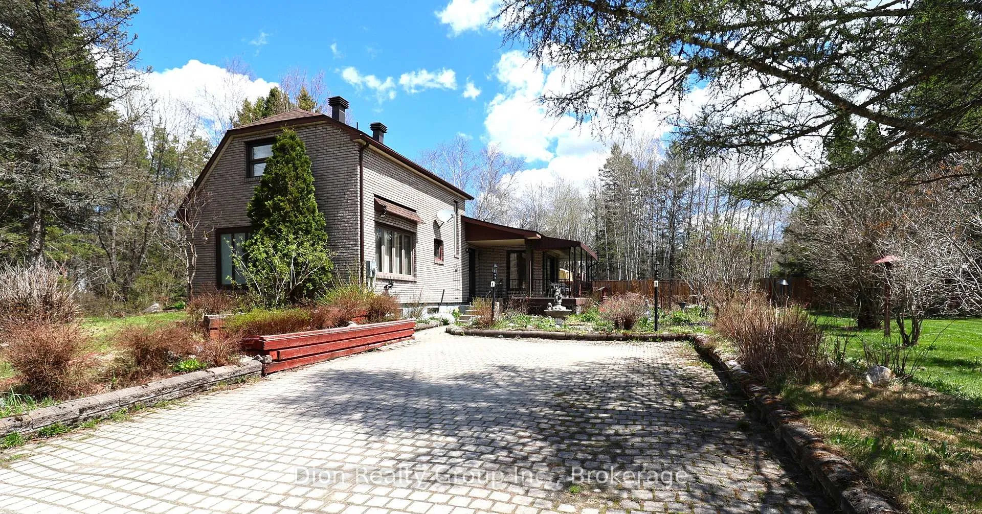 Photo 1 of 2005 Riverside Drive, Kirkland Lake, KL & Area — HOMEH
