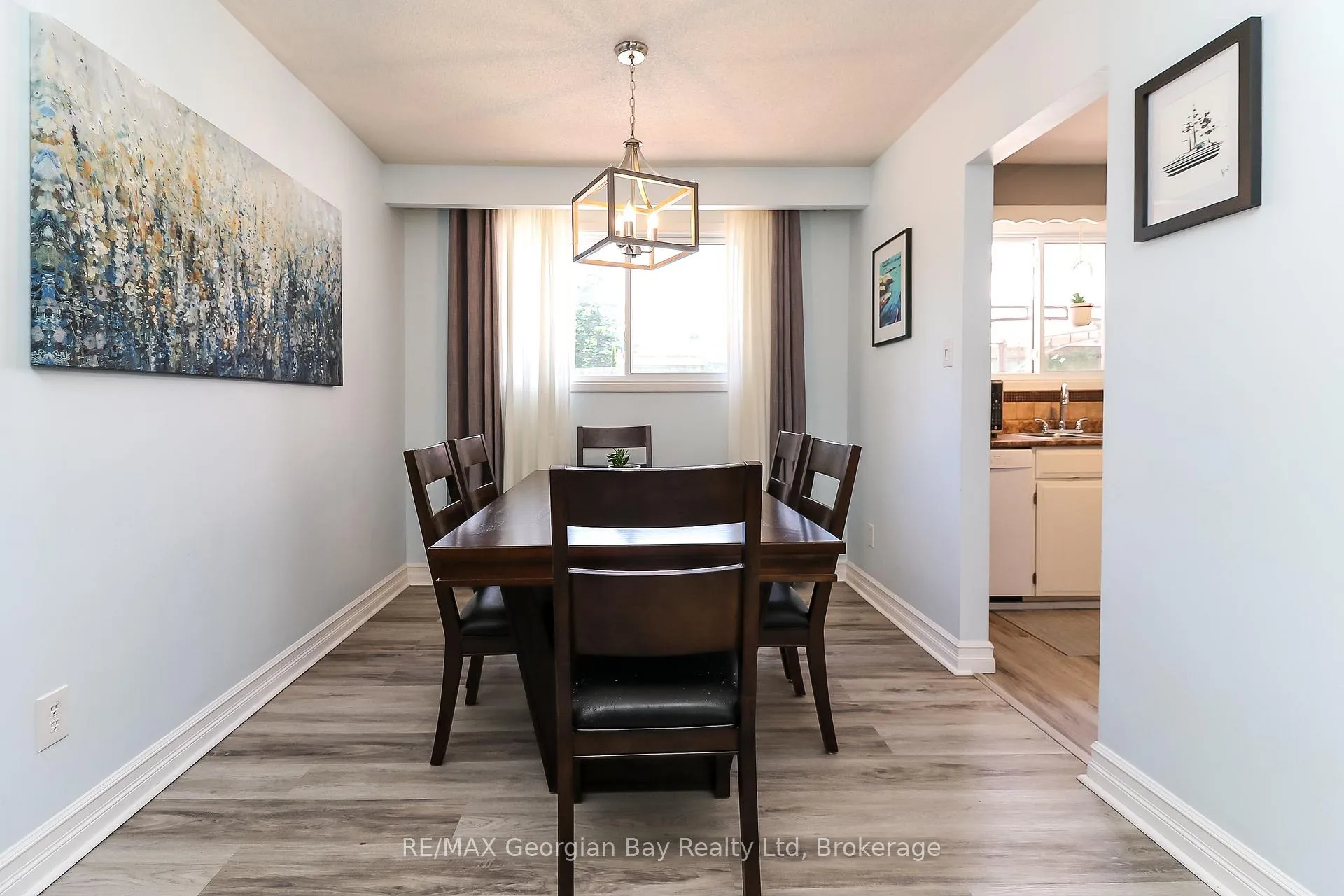 Photo 9 of 1007 Glen Mhor Crescent, Midland — HOMEH