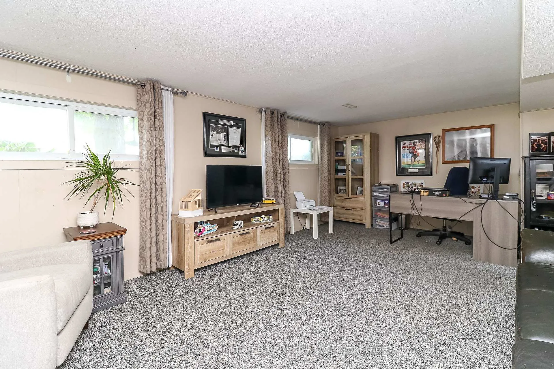 Photo 25 of 1007 Glen Mhor Crescent, Midland — HOMEH