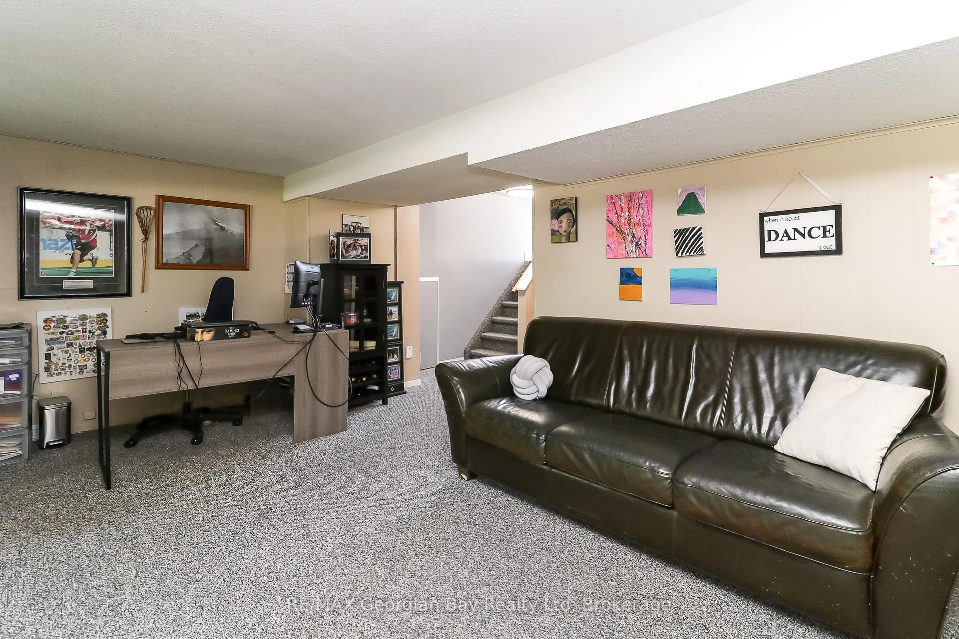 Photo 26 of 1007 Glen Mhor Crescent, Midland — HOMEH
