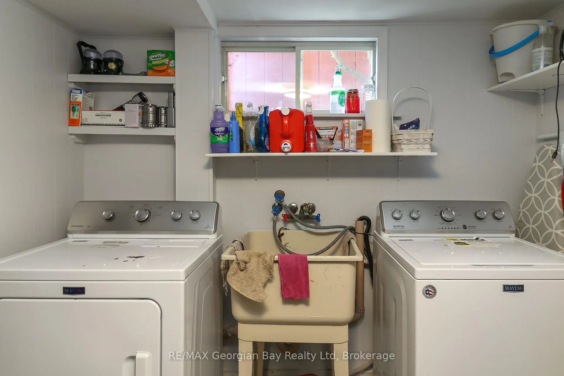 Photo 28 of 1007 Glen Mhor Crescent, Midland — HOMEH