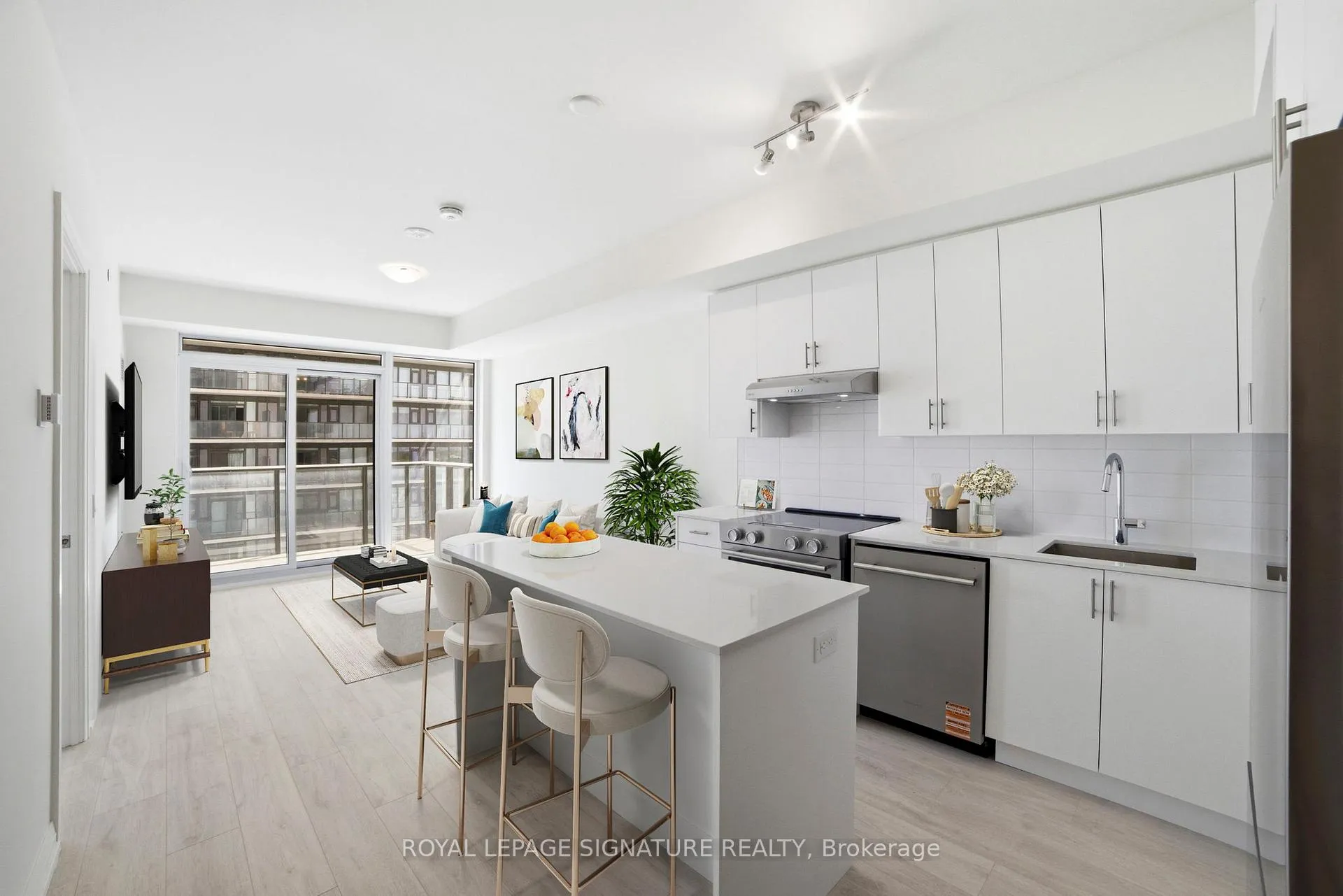 Photo 5 of Unit 1102, 27 Korda Gate, Vaughan, Vellore Village — HOMEH