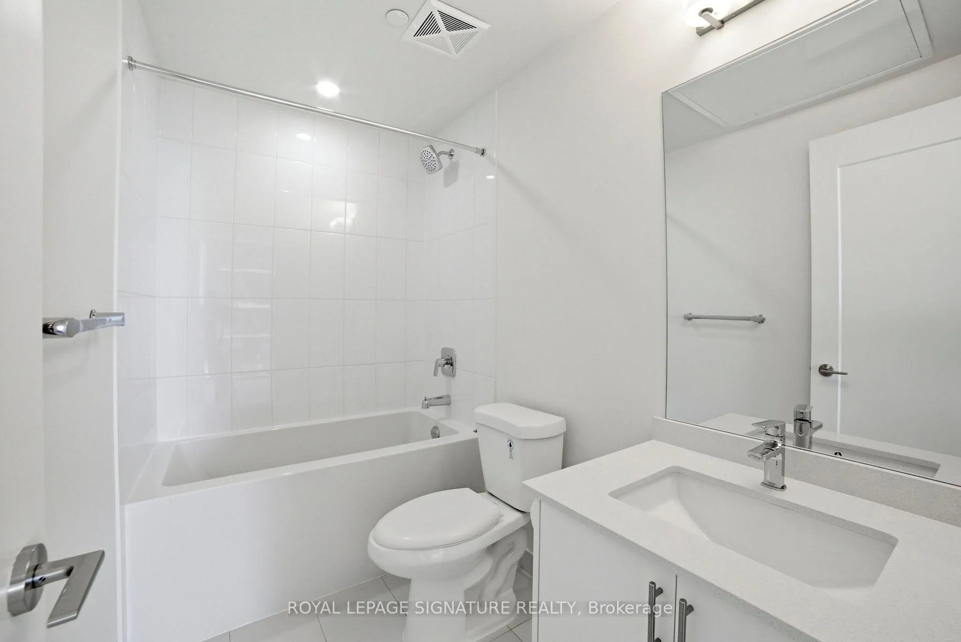 Photo 9 of Unit 1102, 27 Korda Gate, Vaughan, Vellore Village — HOMEH