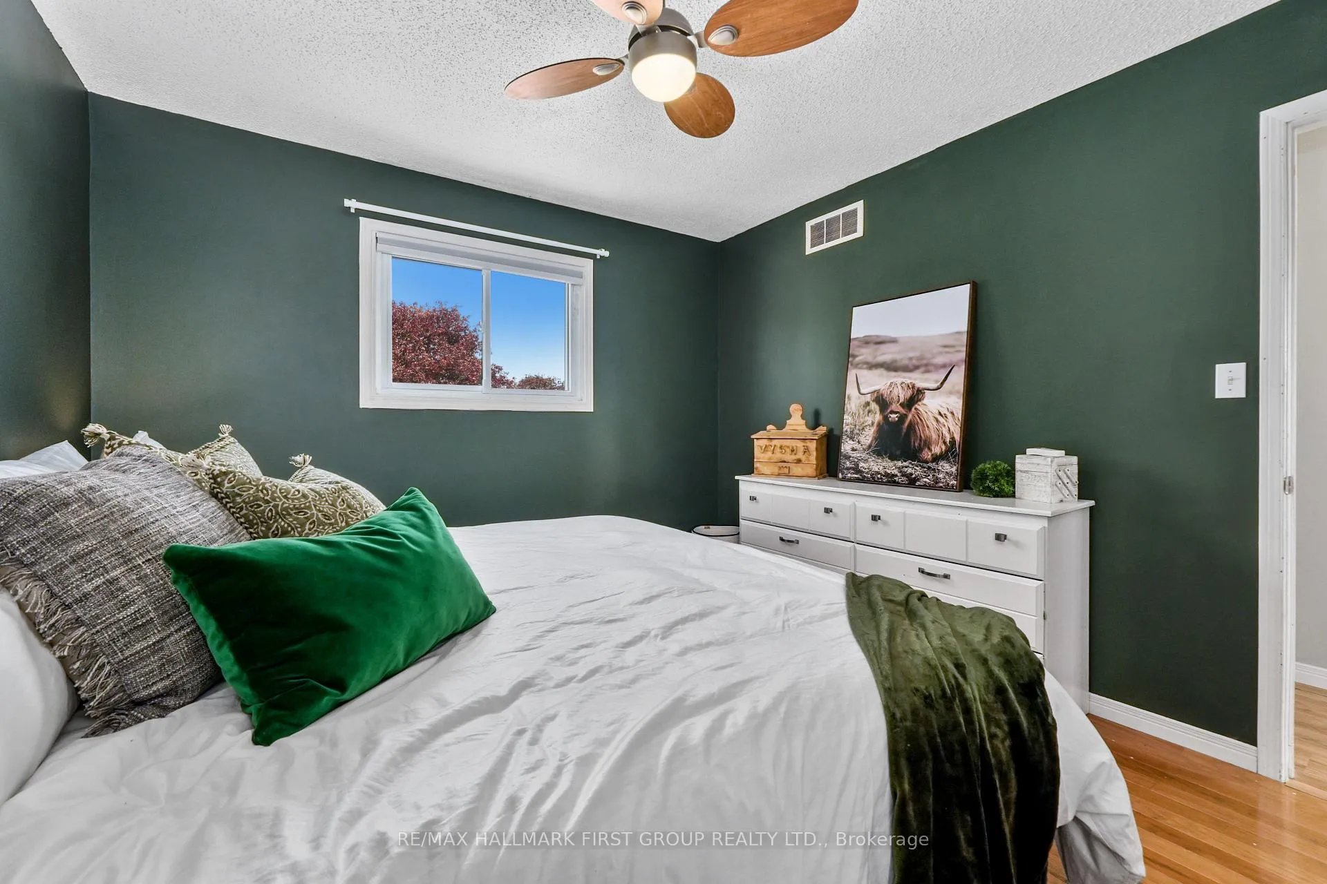 Photo 18 of 135 Peacock Boulevard, Port Hope — HOMEH