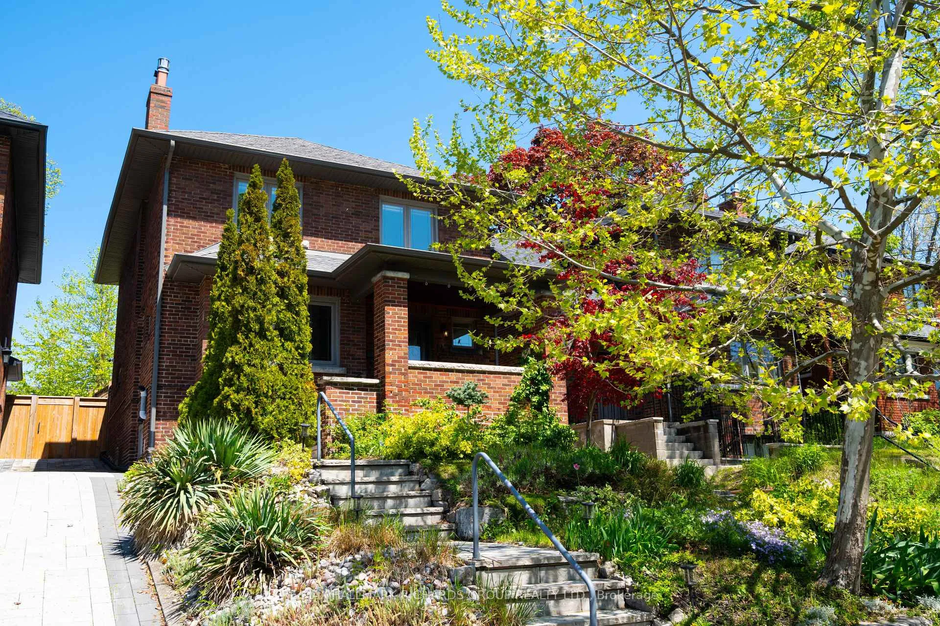 Photo 2 of 14 Cavendish Street, Toronto, The Beaches — HOMEH