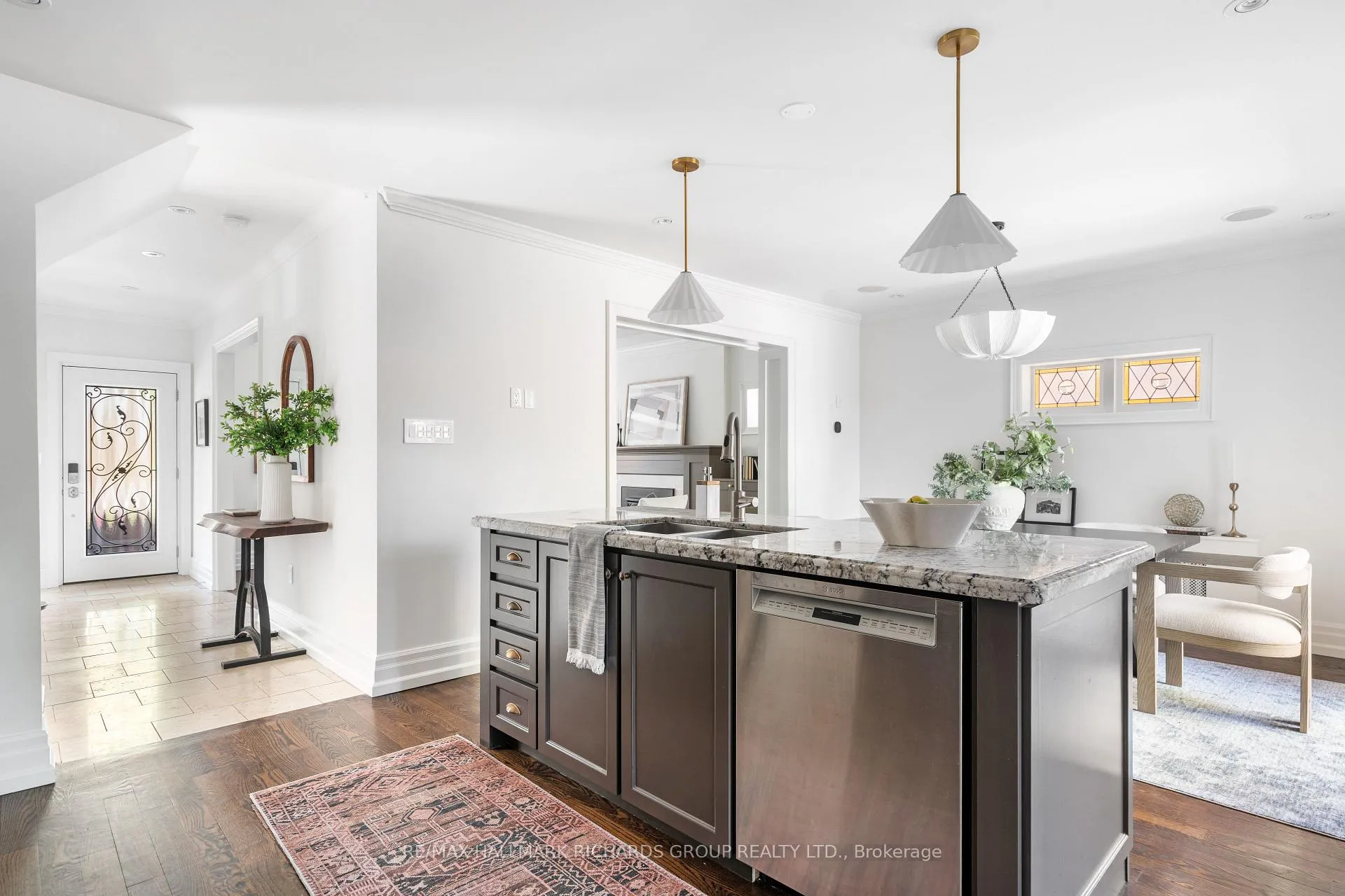 Photo 8 of 14 Cavendish Street, Toronto, The Beaches — HOMEH