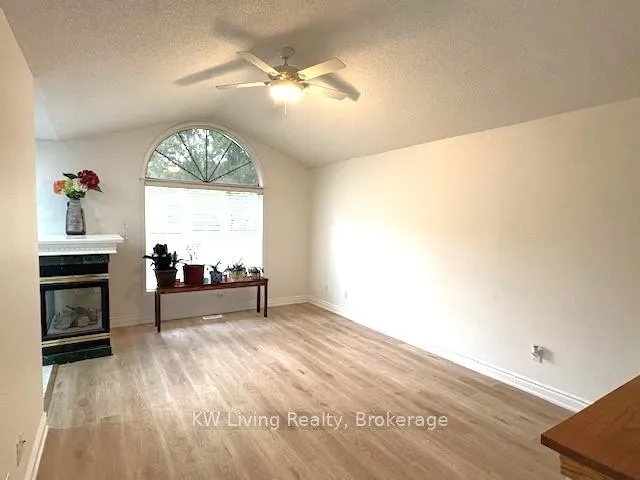 Photo 3 of 112 Vansickle Road, St. Catharines, Rykert/Vansickle — HOMEH