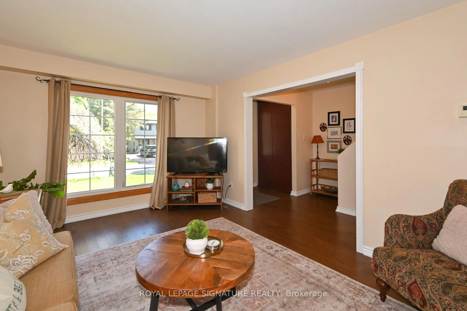 Photo 5 of 830 Greenbriar Drive, Oshawa, Eastdale — HOMEH
