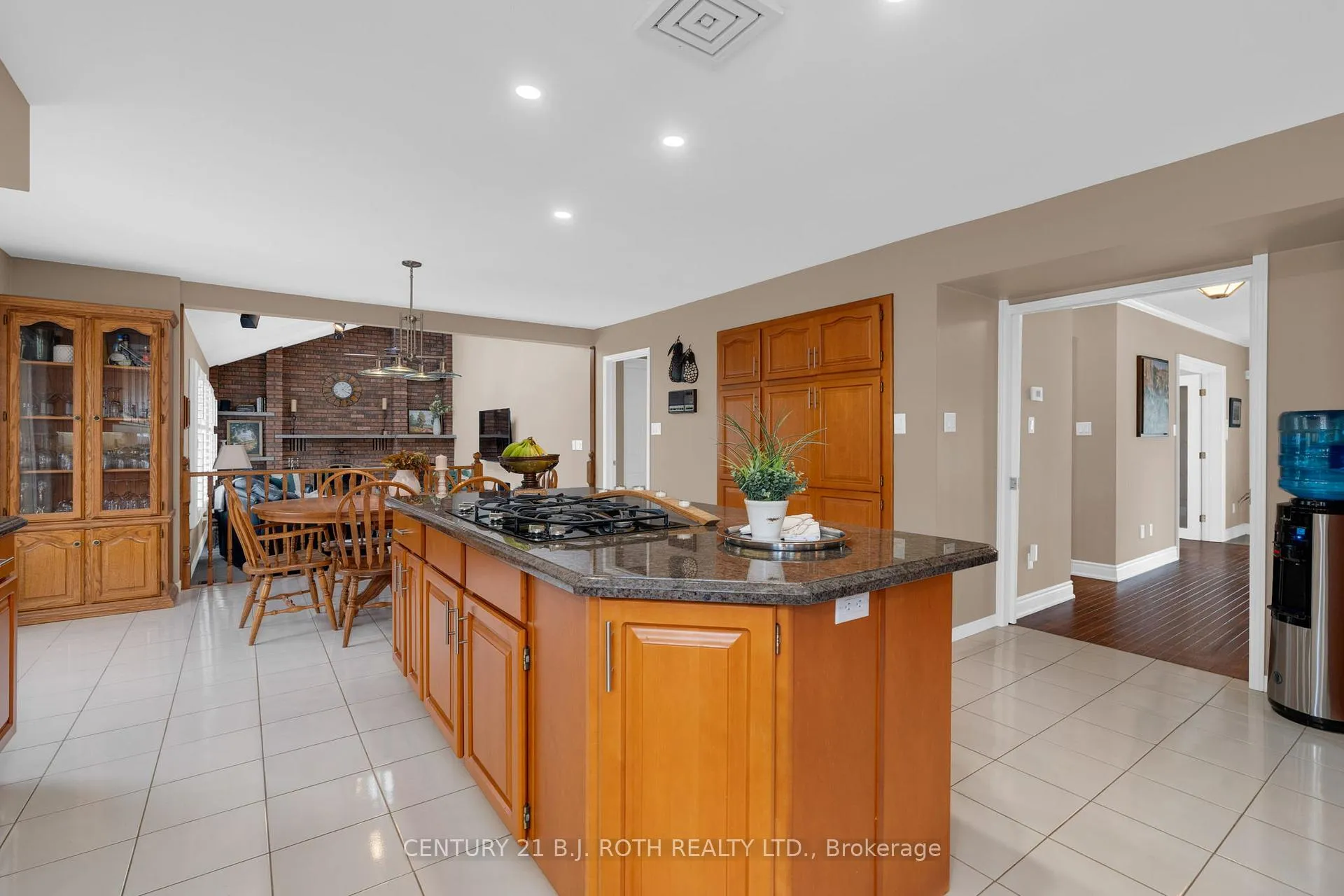 Photo 14 of 360 Codrington Street, Barrie, Codrington — HOMEH